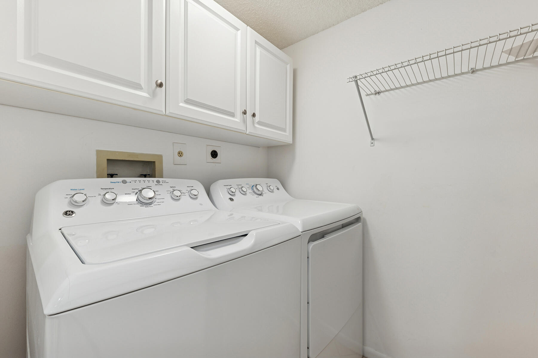 7280 Amberly Lane 208