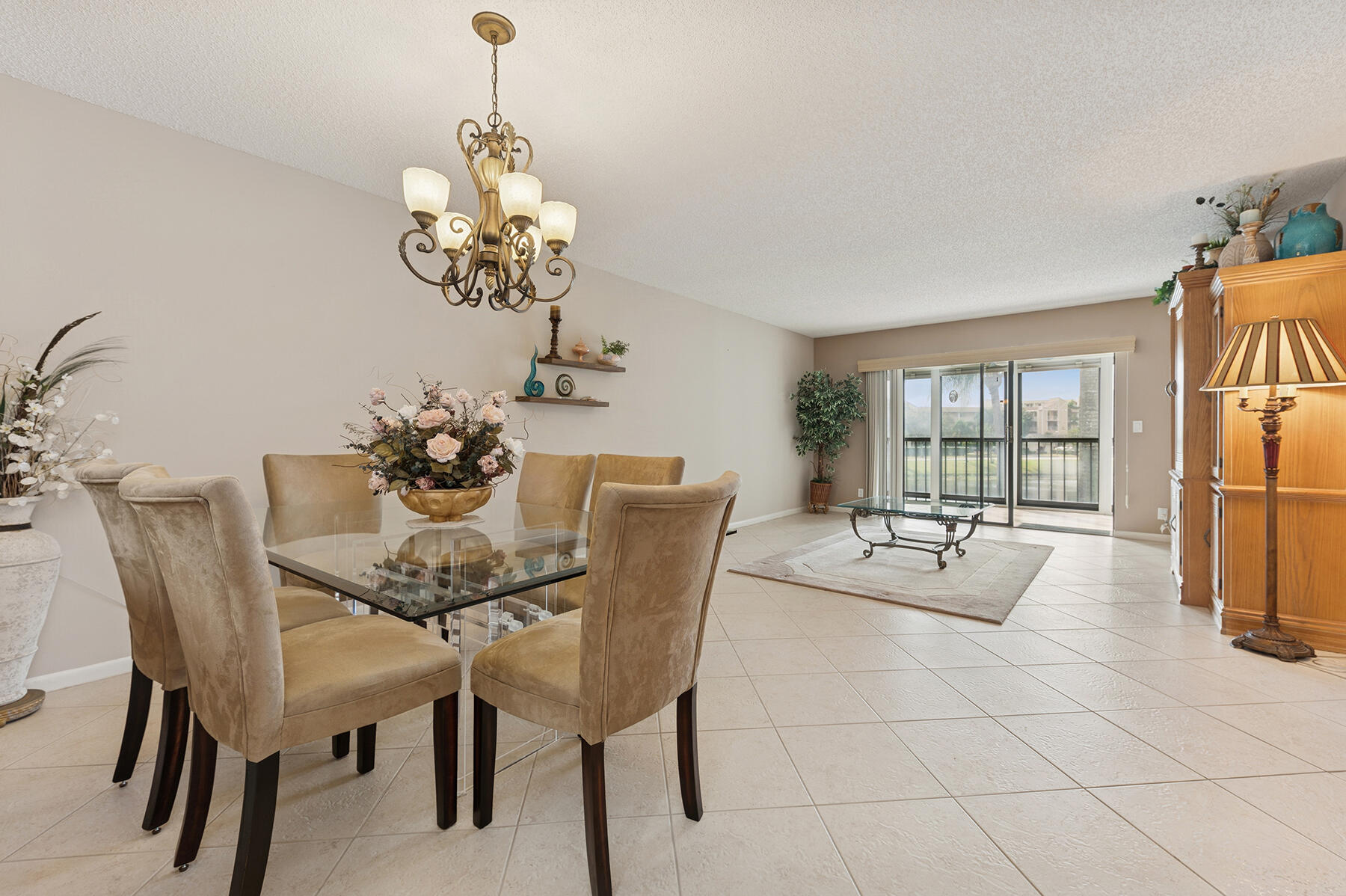 7280 Amberly Lane 208