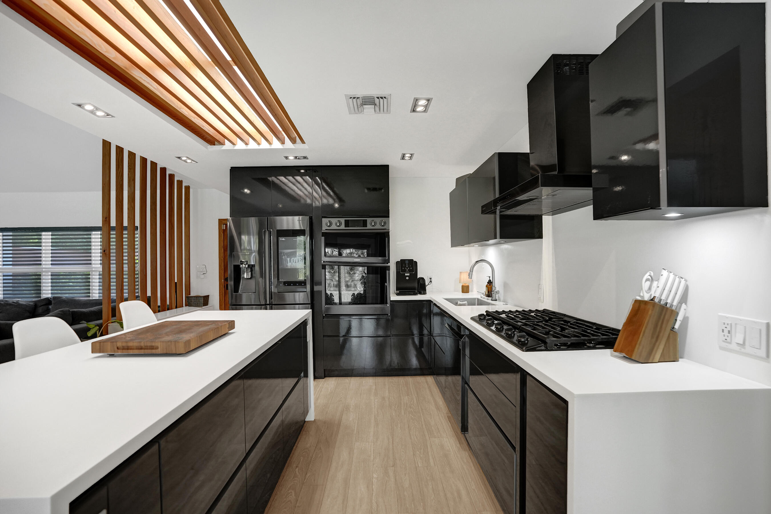 809 SE 13th Court