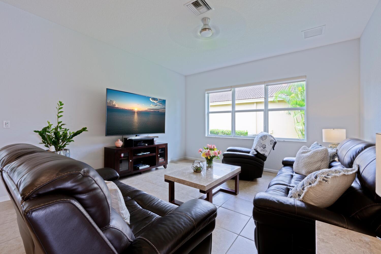 9362 Isles Cay Drive