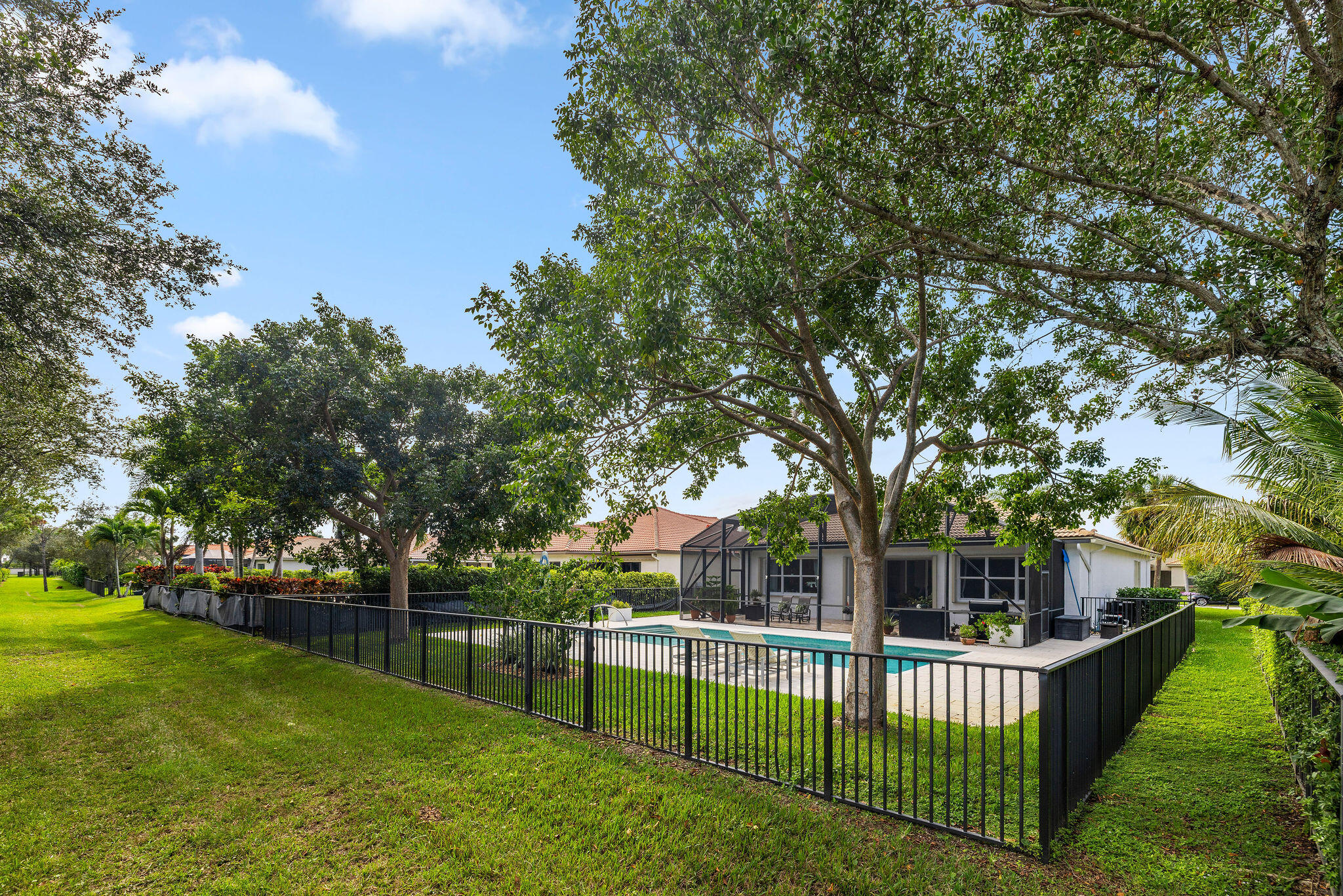 9362 Isles Cay Drive