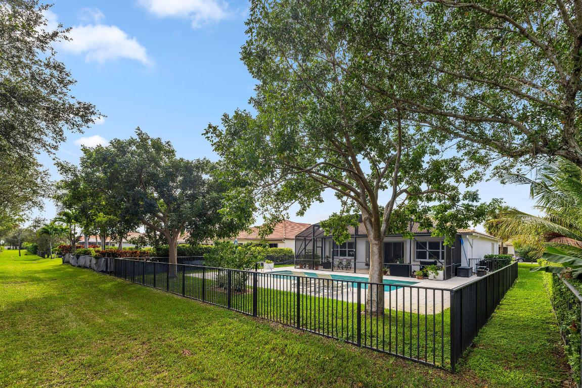 9362 Isles Cay Drive