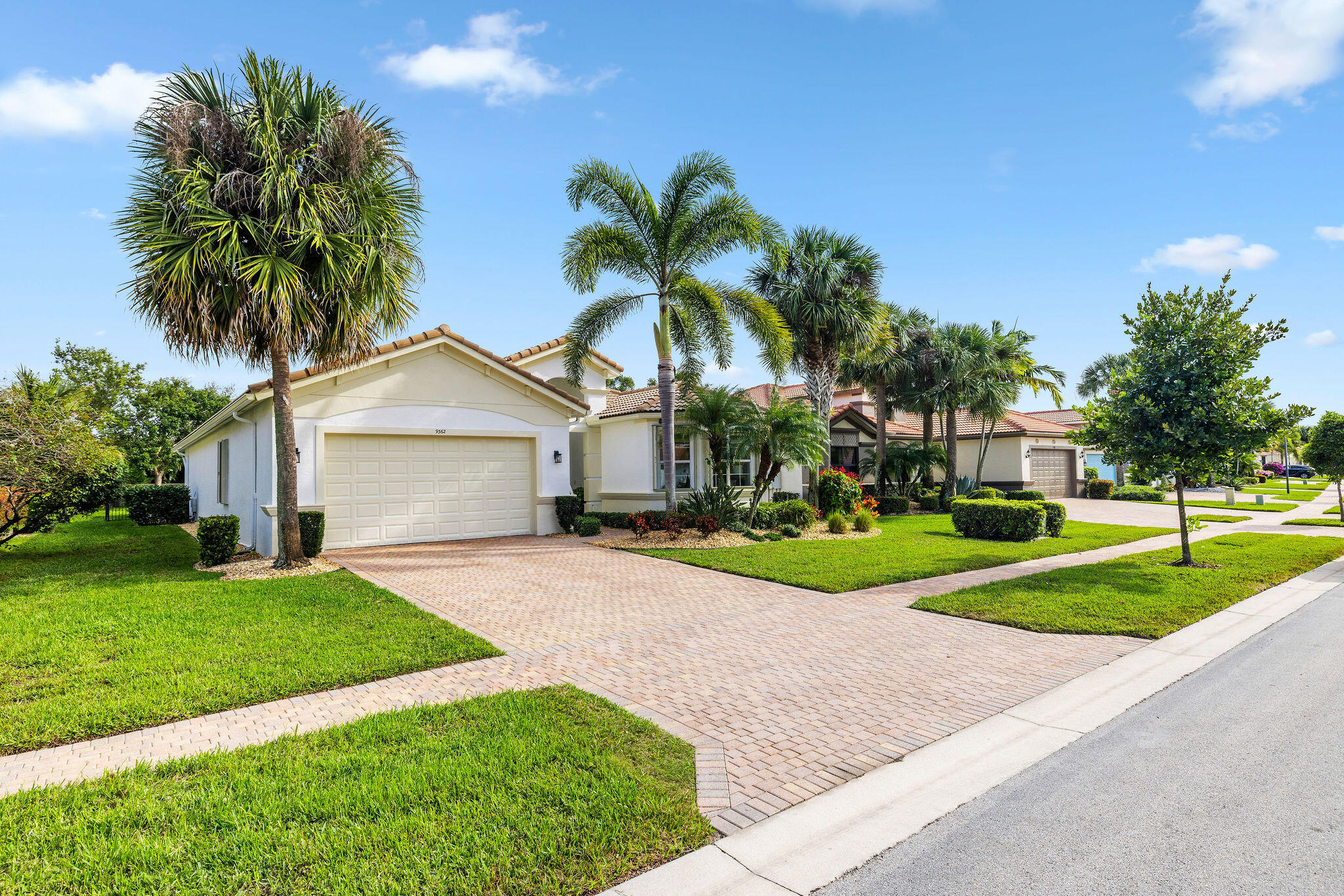 9362 Isles Cay Drive