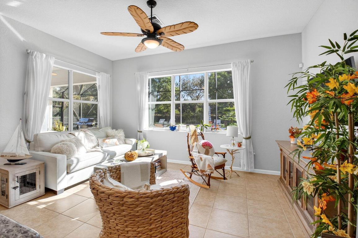 9362 Isles Cay Drive