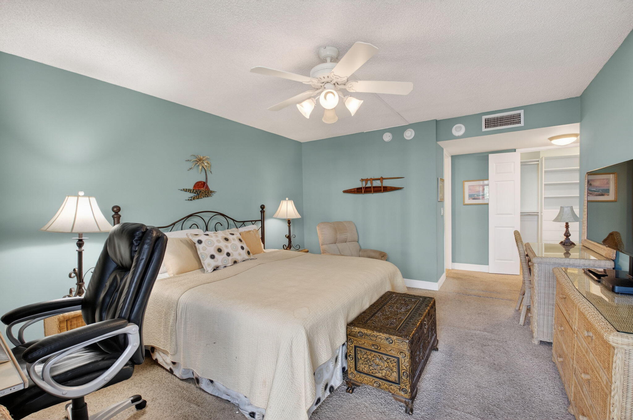2200 S Ocean Boulevard 202