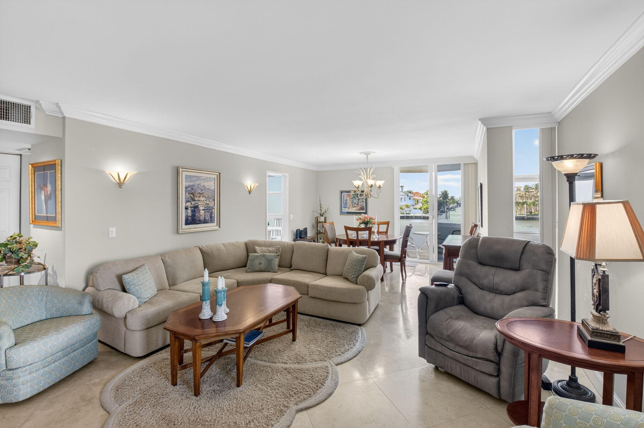 2200 S Ocean Boulevard 202