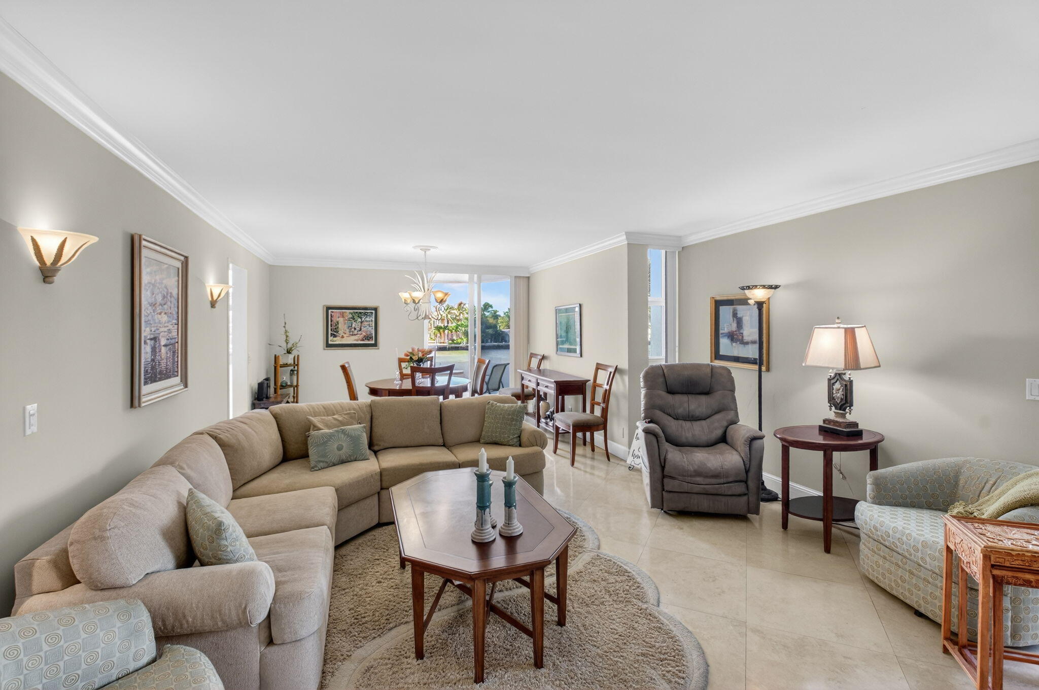 2200 S Ocean Boulevard 202