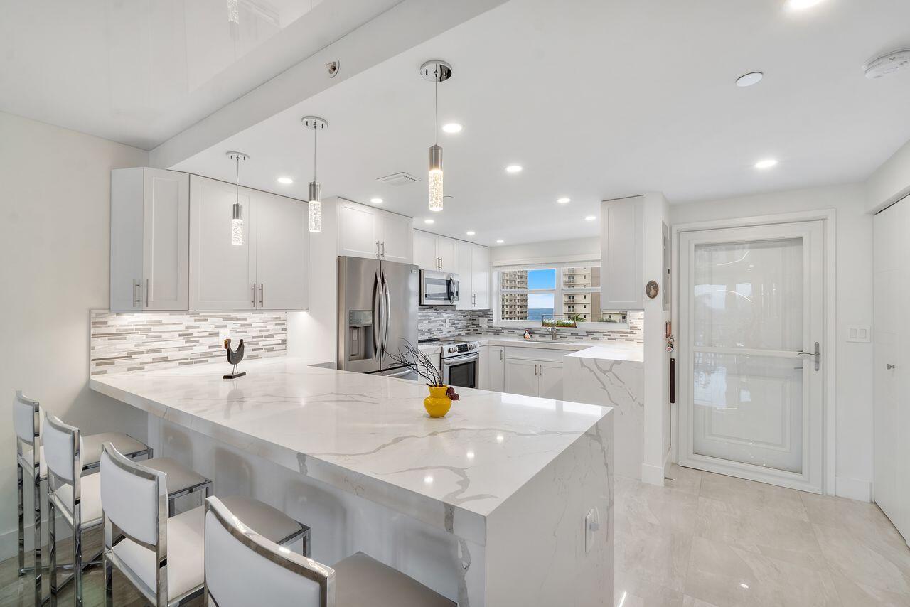 3224 S Ocean Boulevard 615-B