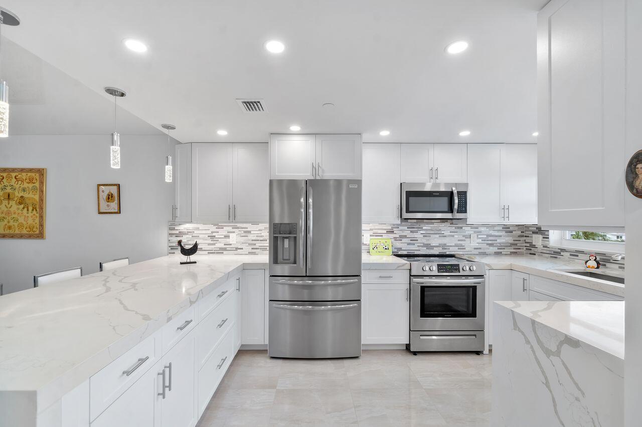 3224 S Ocean Boulevard 615-B