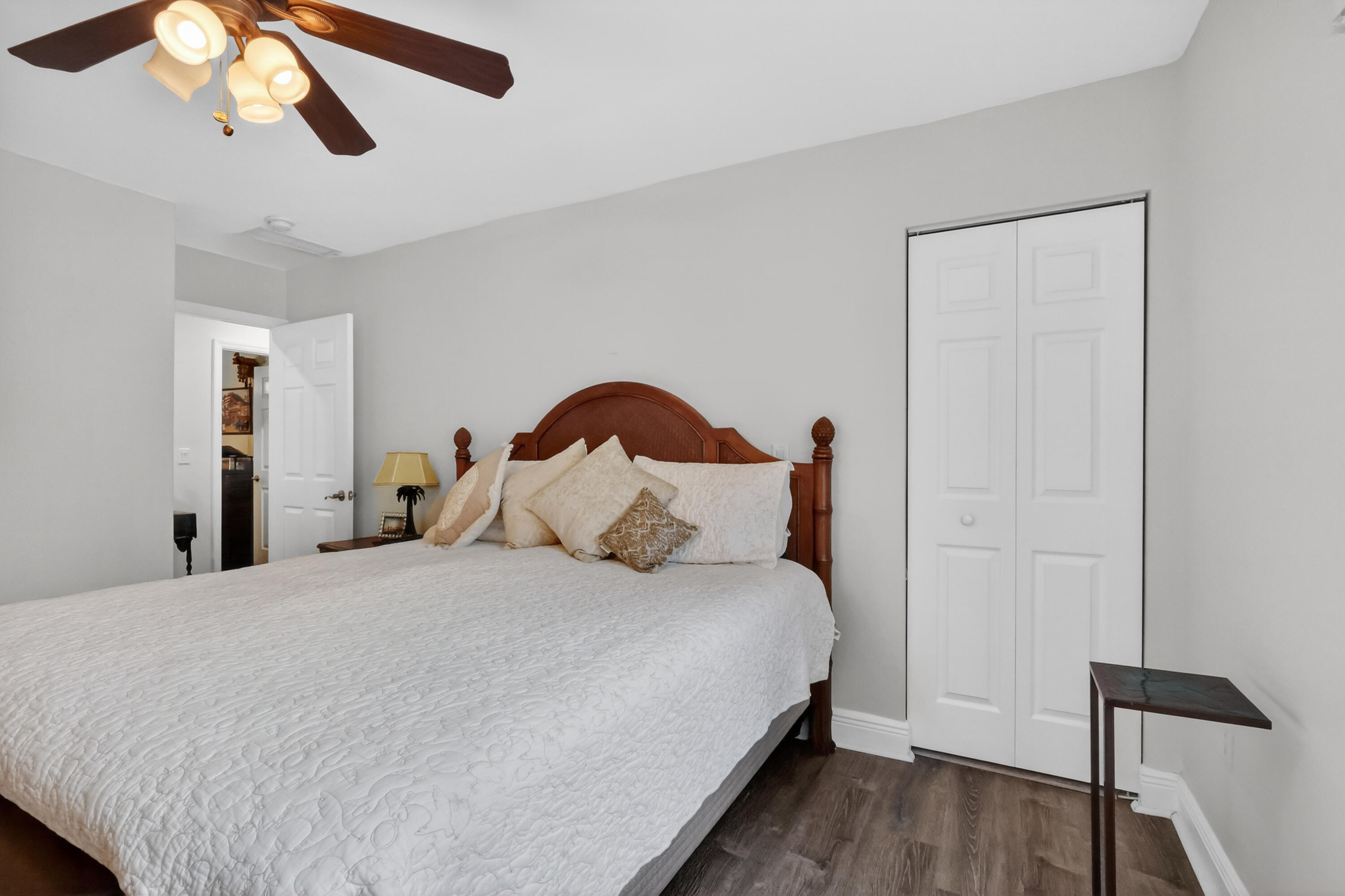 6698 Old Farm Trail