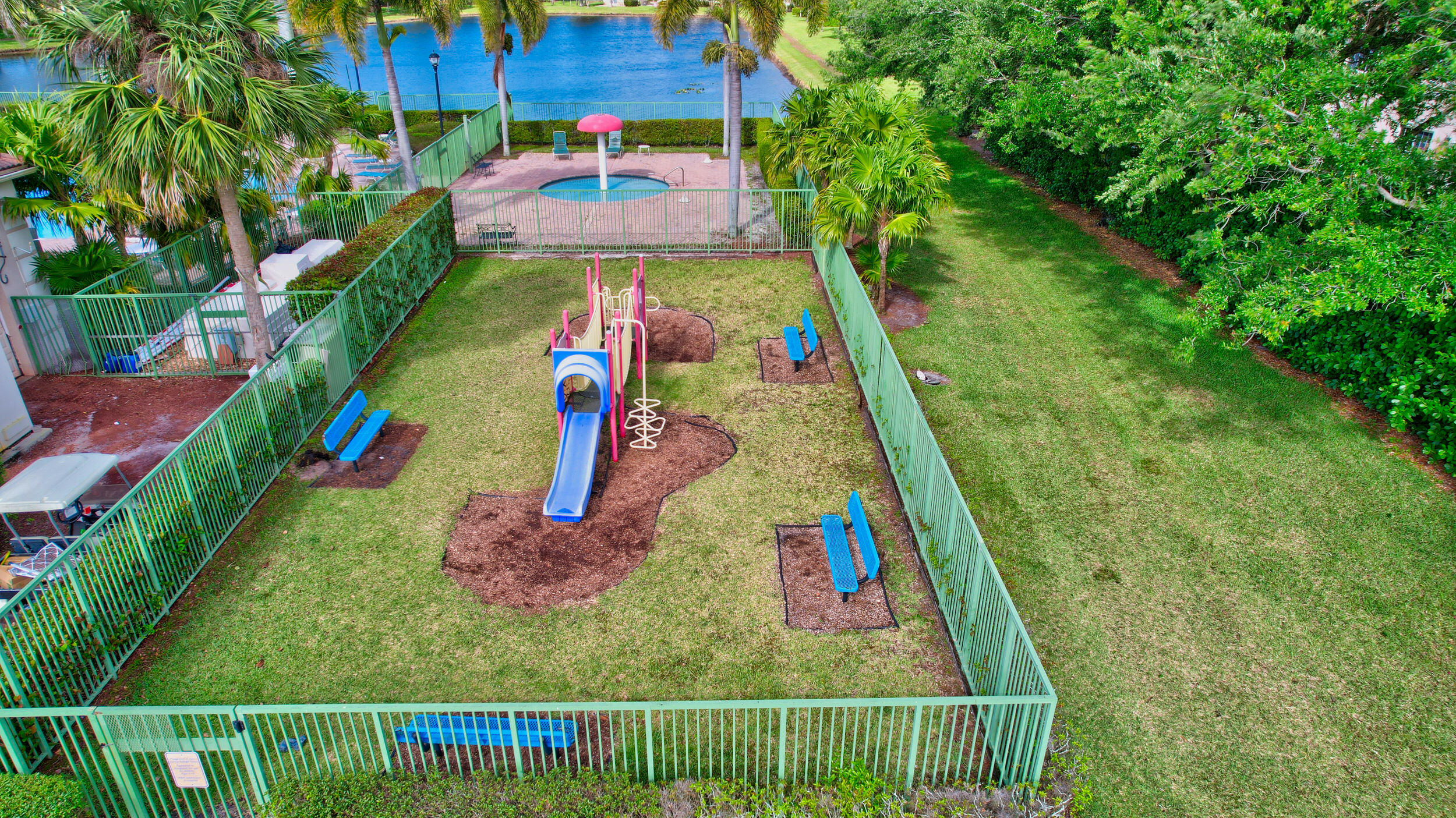 6698 Old Farm Trail