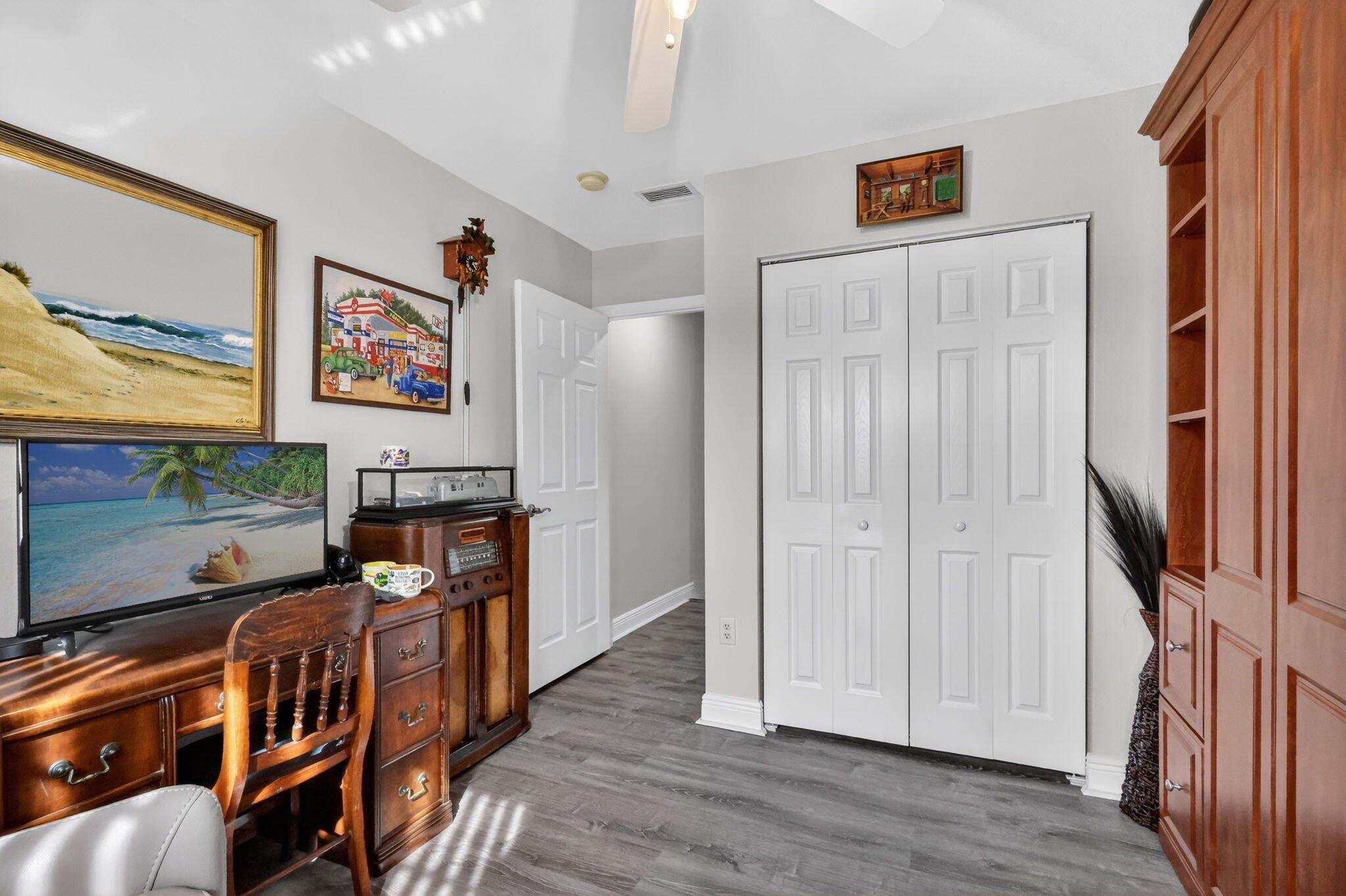 6698 Old Farm Trail