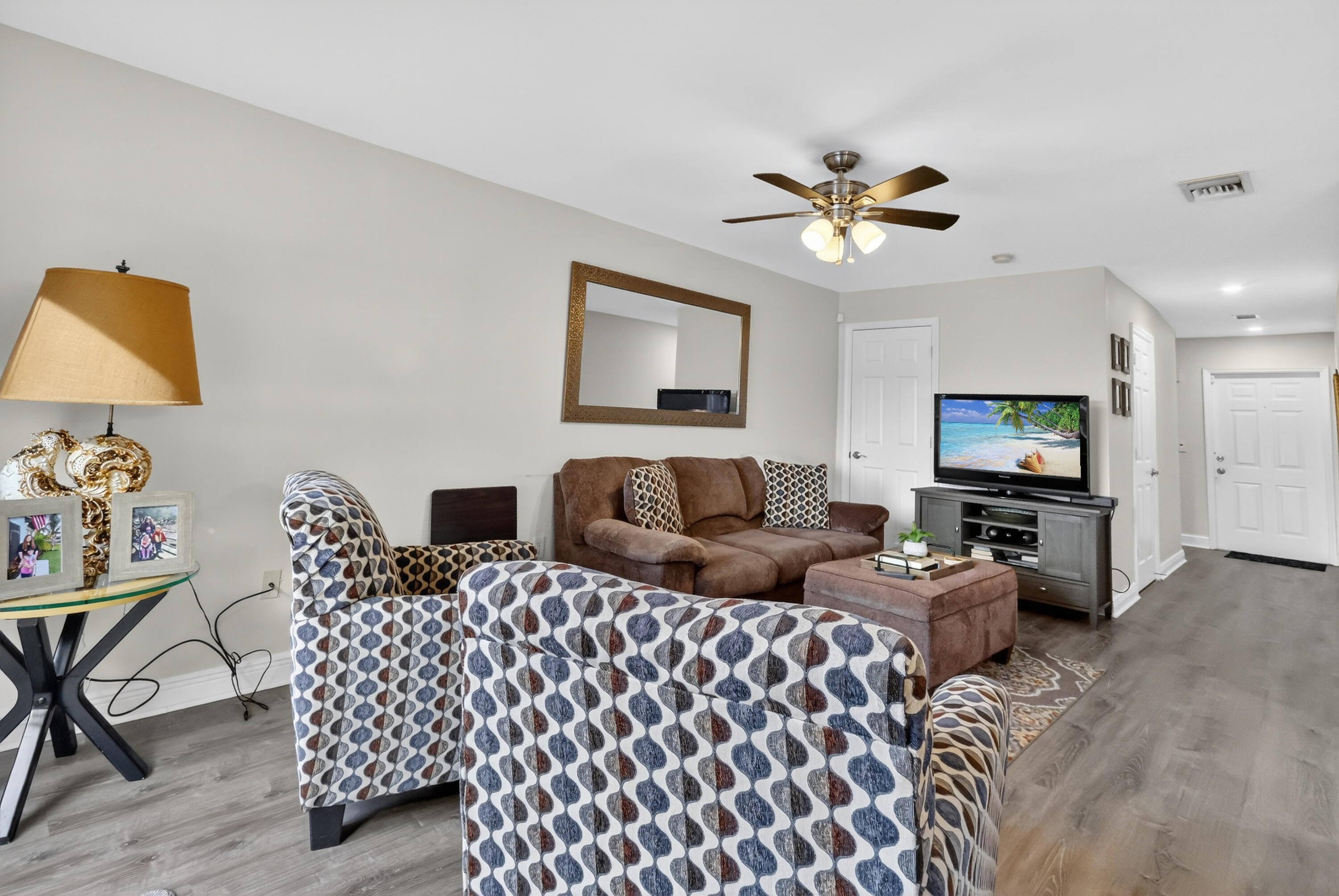 6698 Old Farm Trail