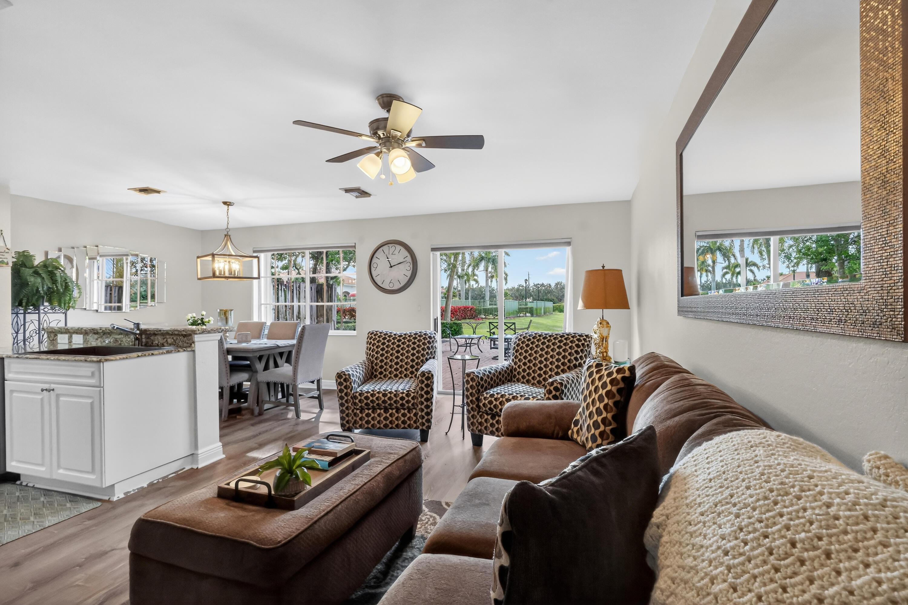 6698 Old Farm Trail