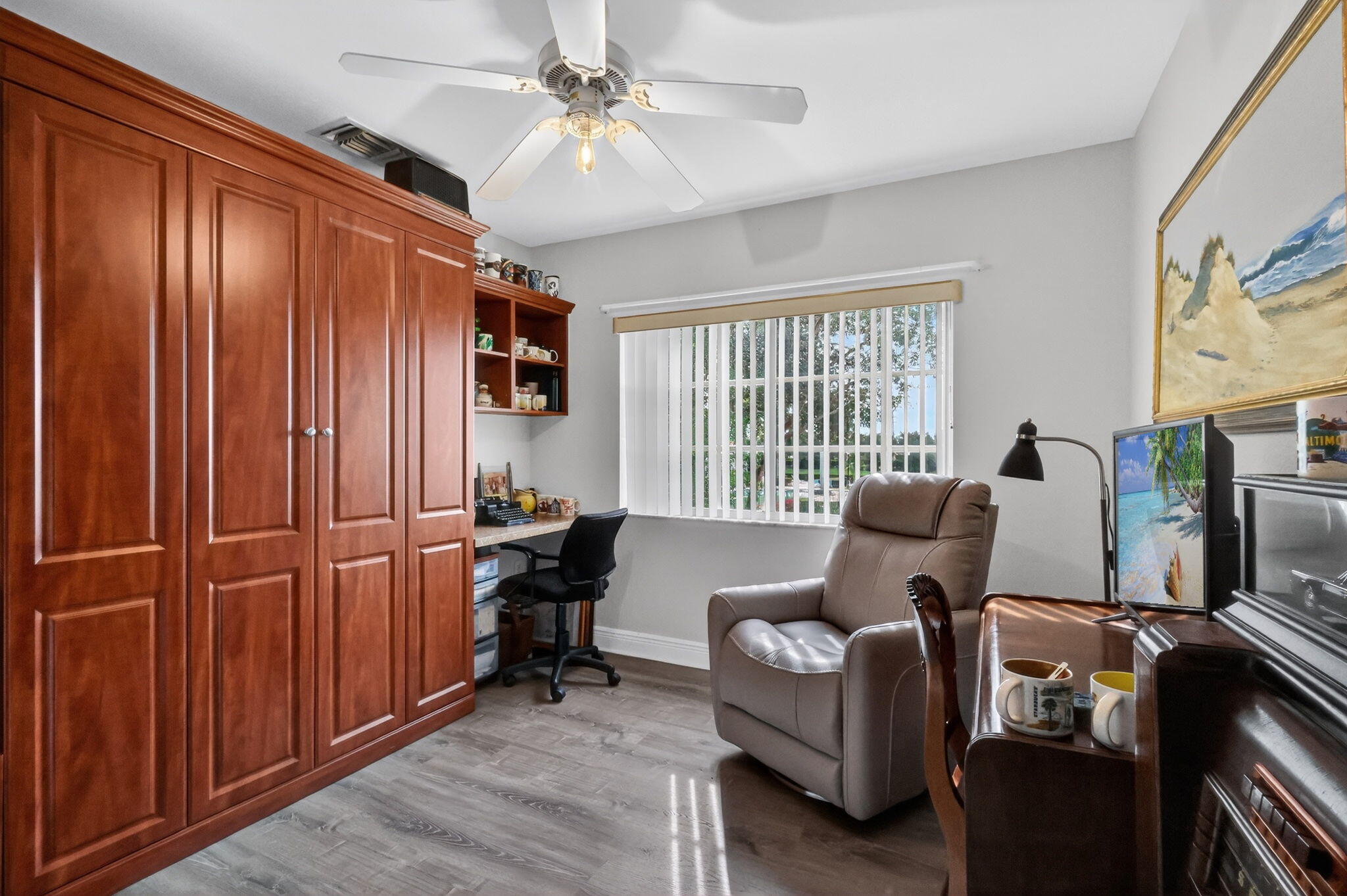 6698 Old Farm Trail