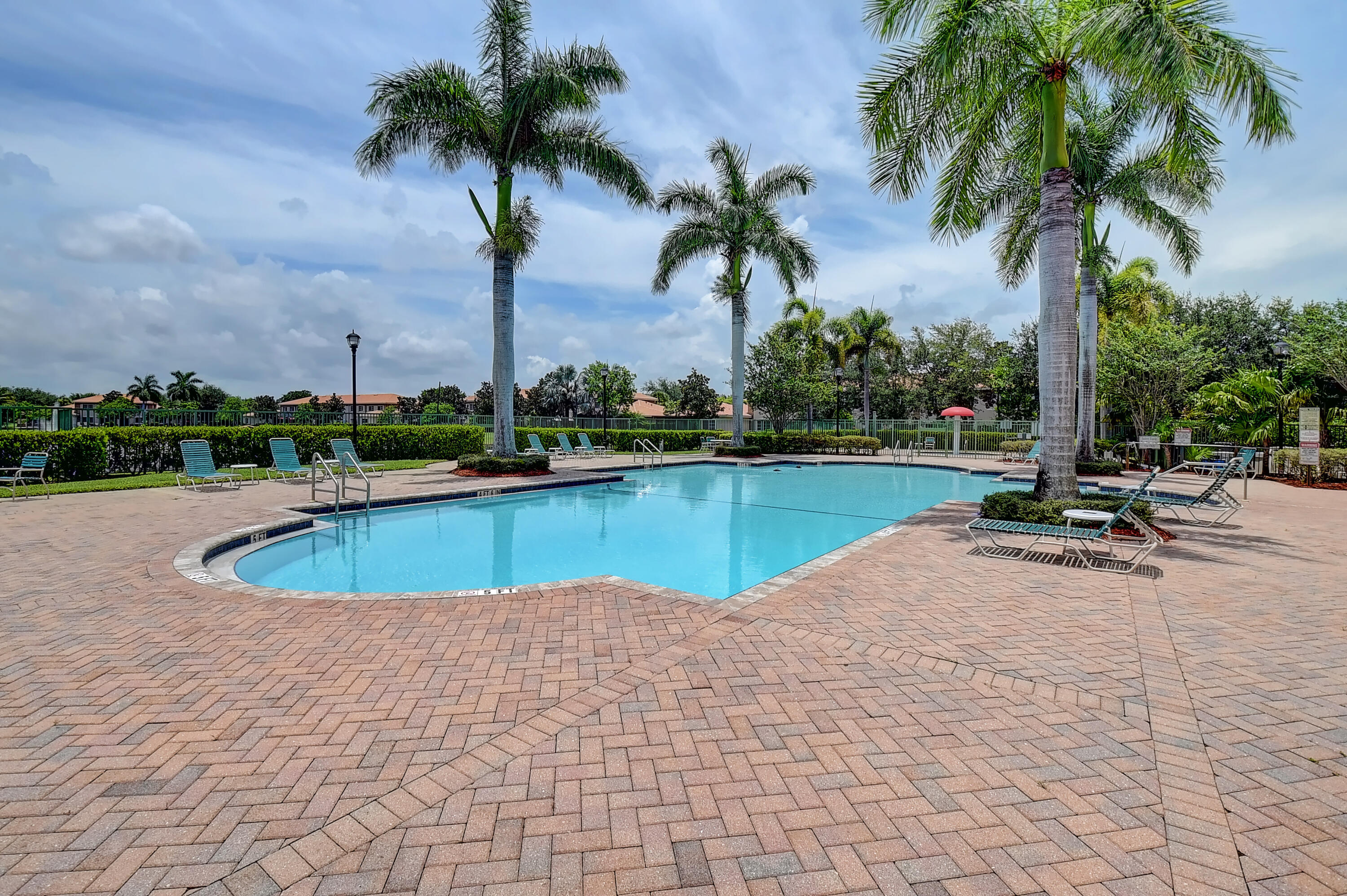 6698 Old Farm Trail