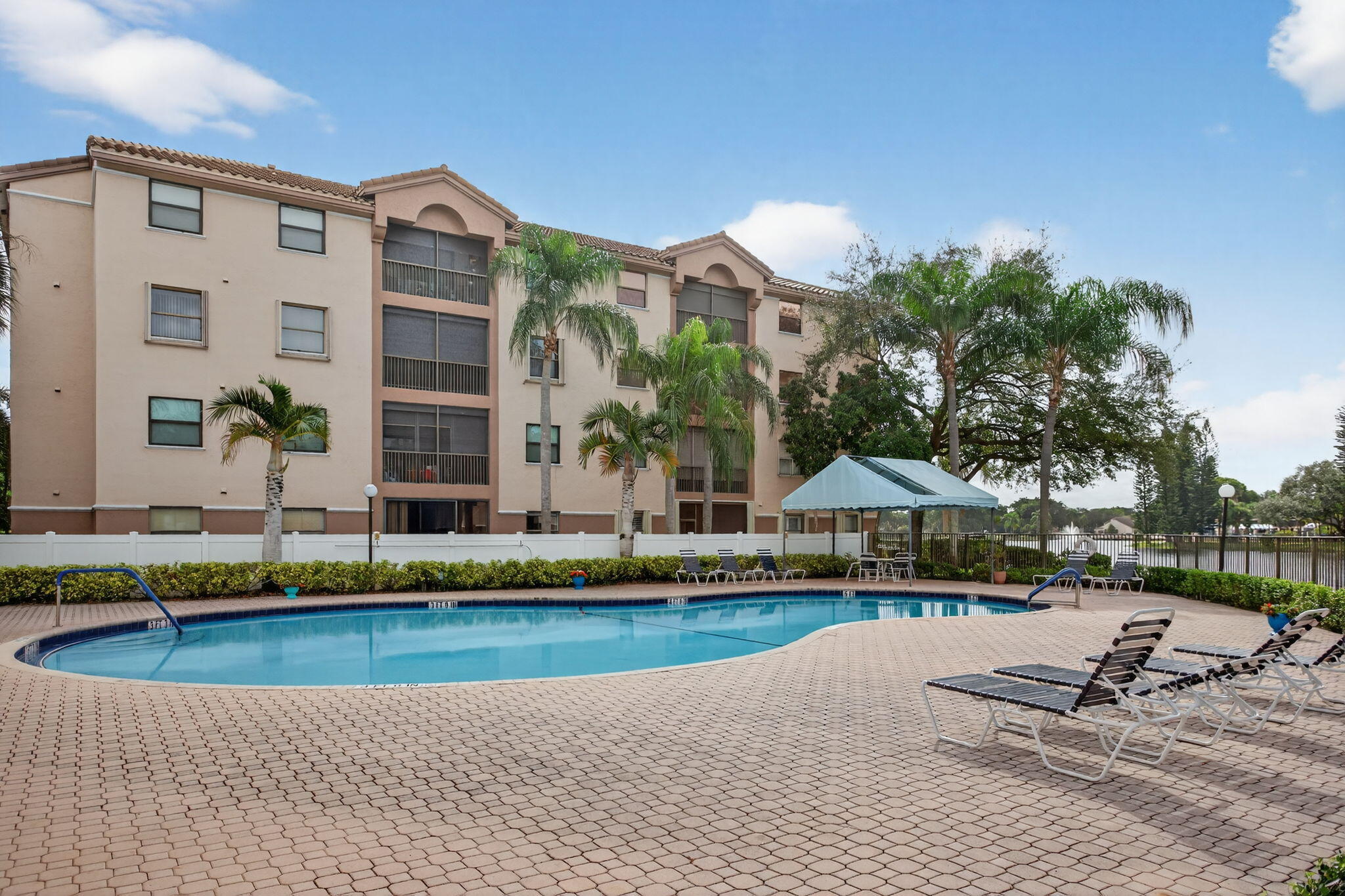 4450 NW 30th Street 218