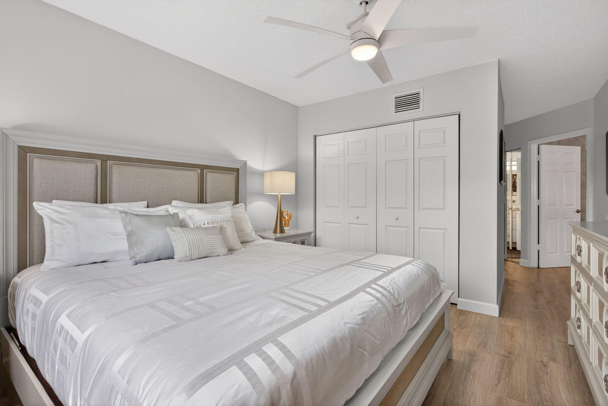 4450 NW 30th Street 218