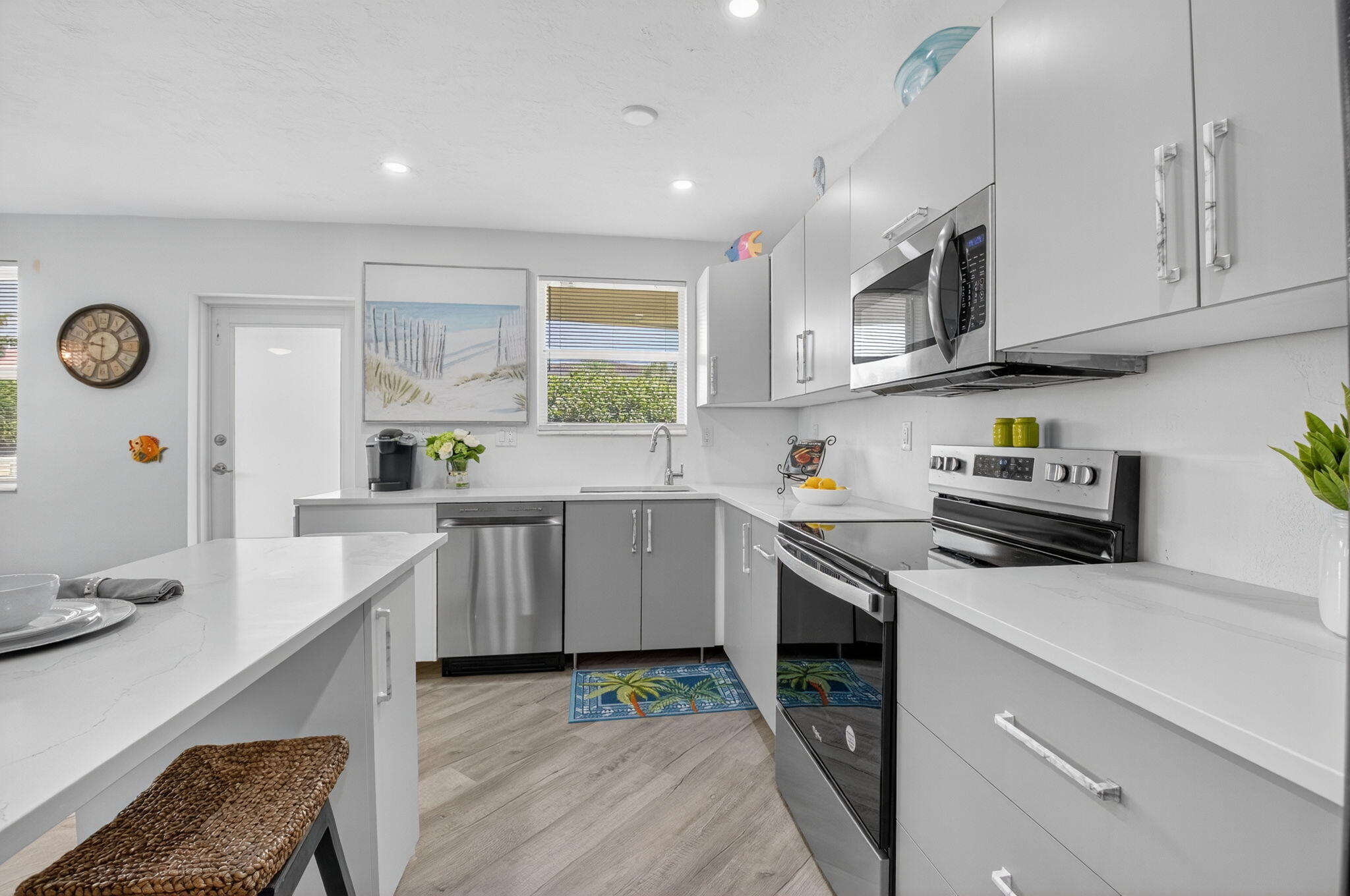 930 Osceola Drive 8