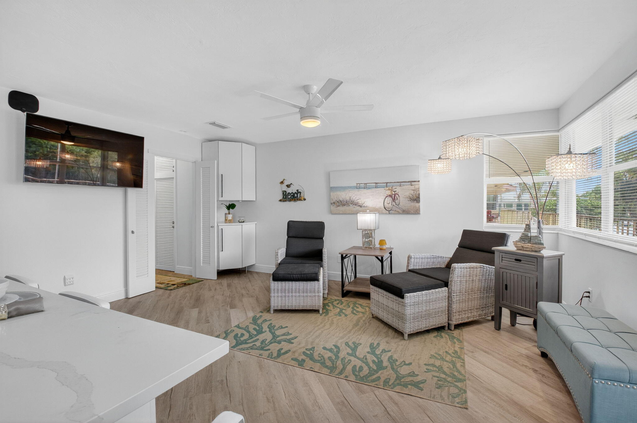 930 Osceola Drive 8