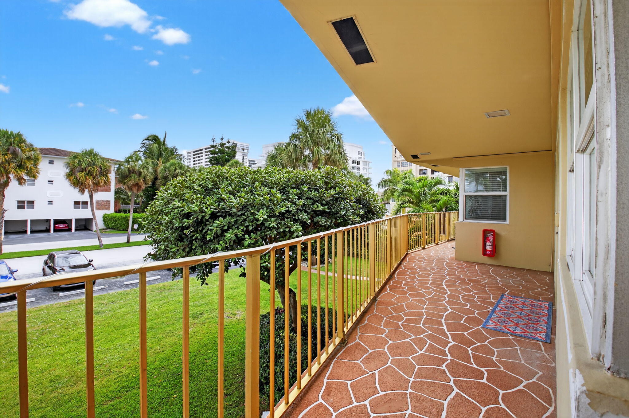930 Osceola Drive 8