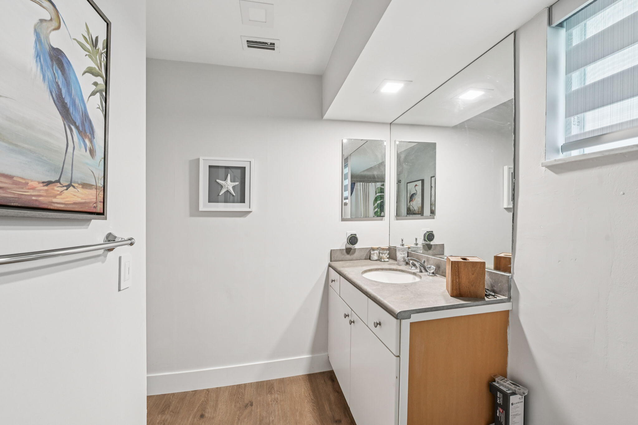 660 Forsyth Street 7