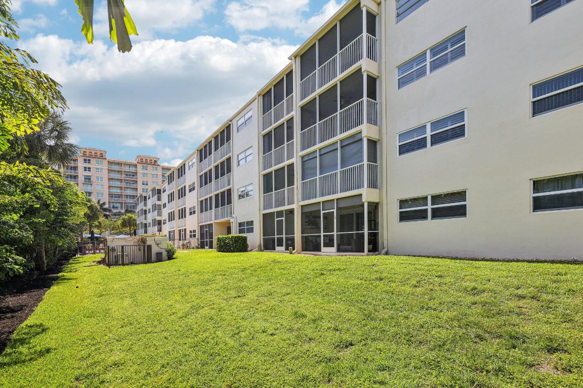 200 E Royal Palm Road 304