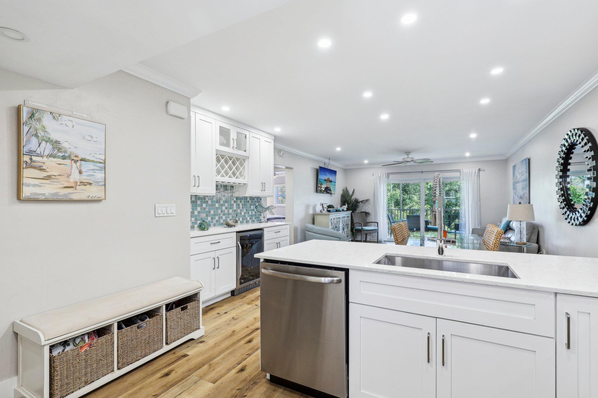 200 E Royal Palm Road 304