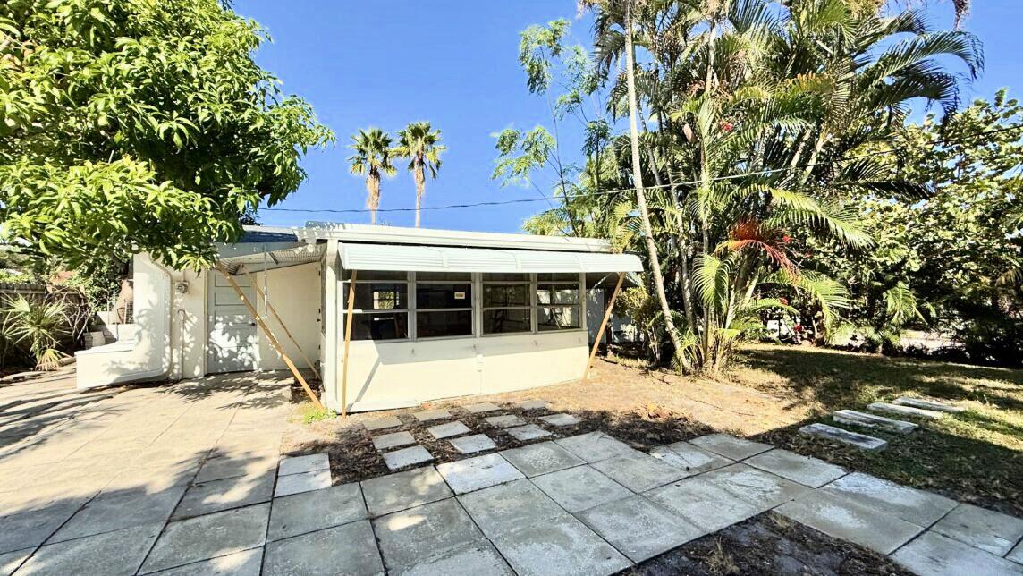 802 Lytle Street