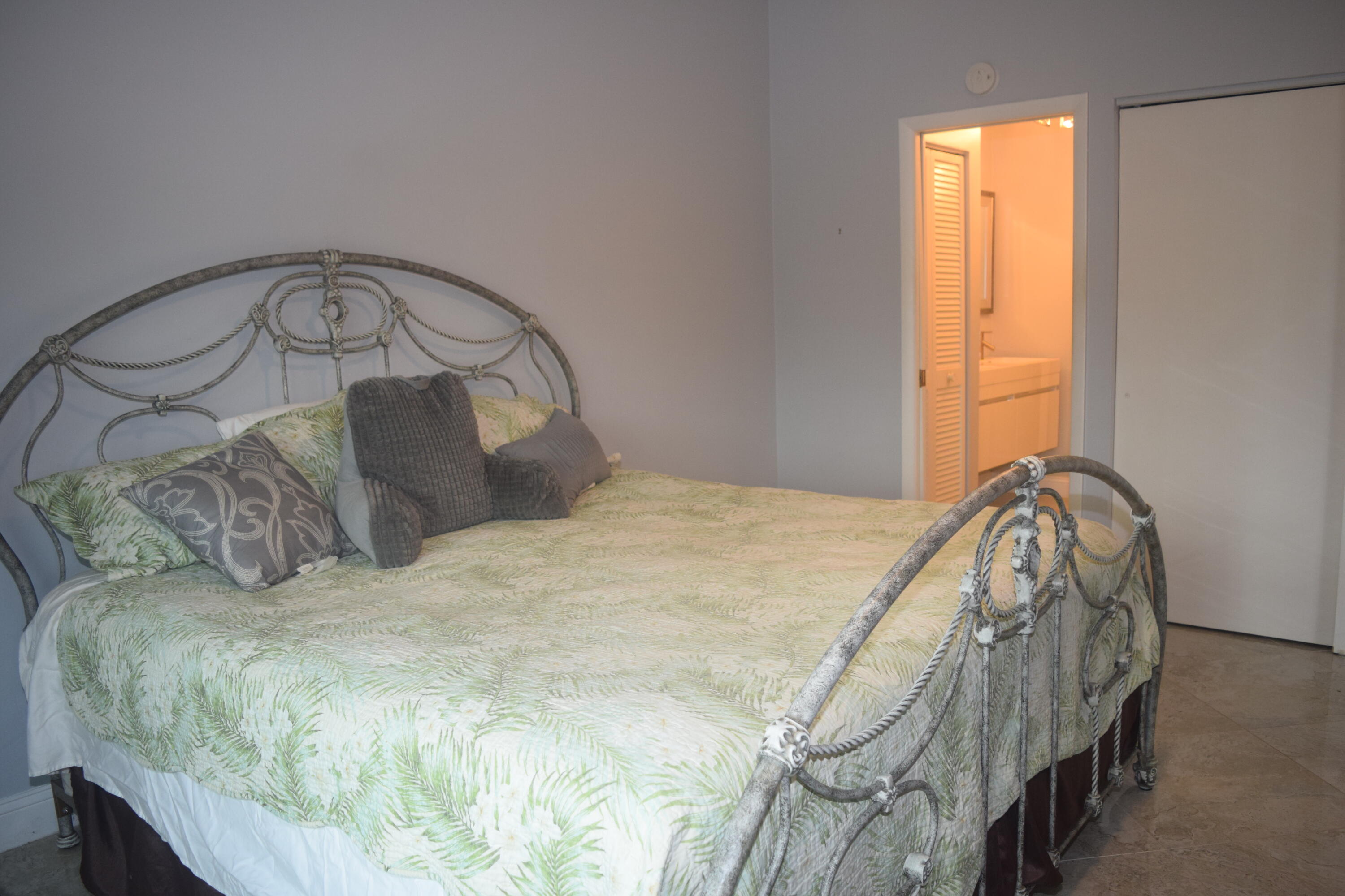 5700 Queen Palm Court A