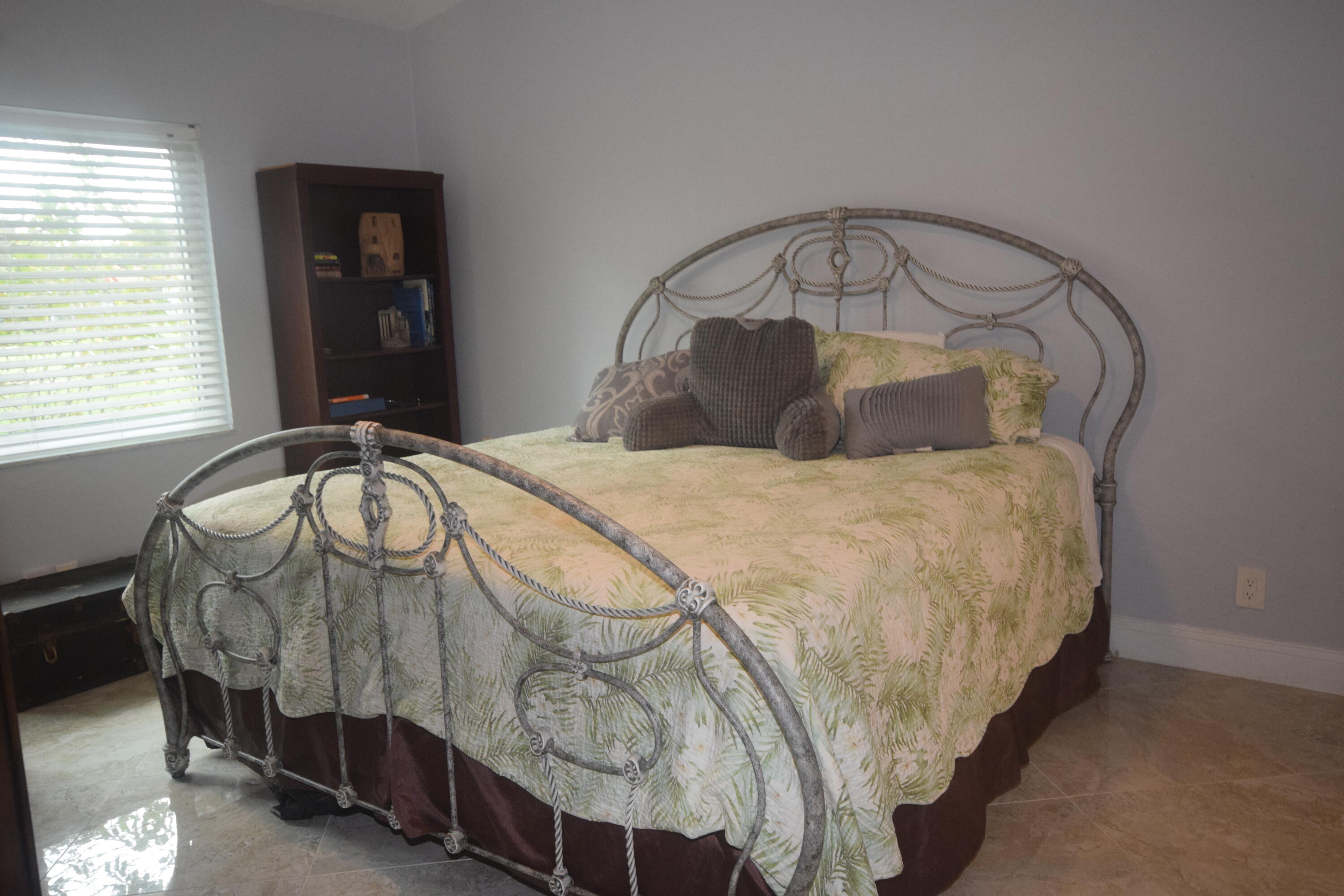 5700 Queen Palm Court A