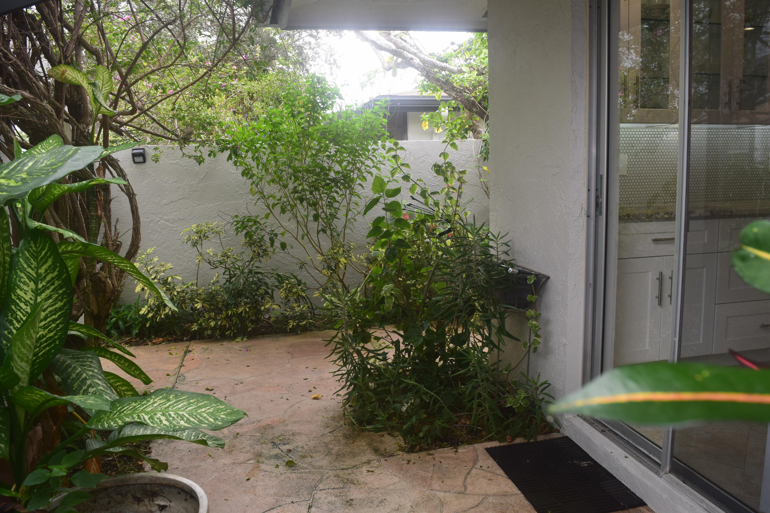 5700 Queen Palm Court A