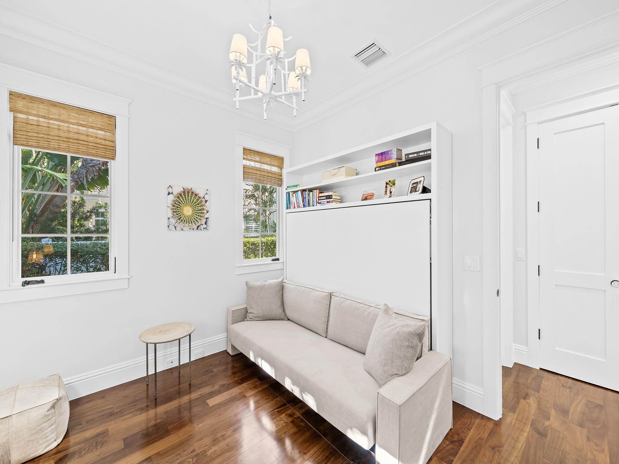 1102 N Vista Del Mar Drive