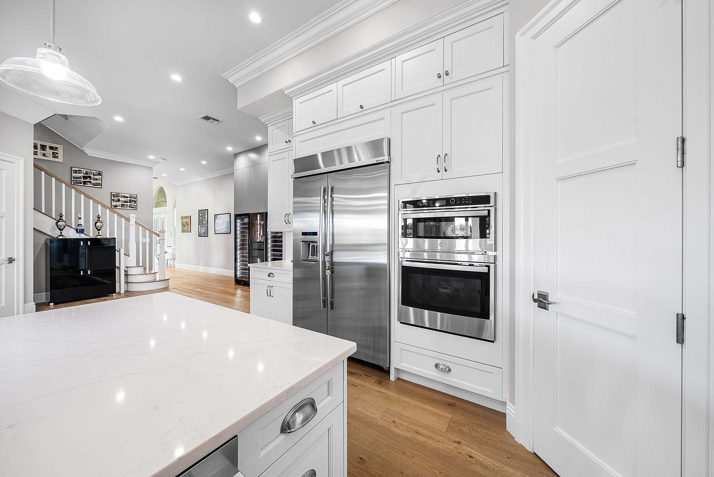 4600 Bocaire Boulevard