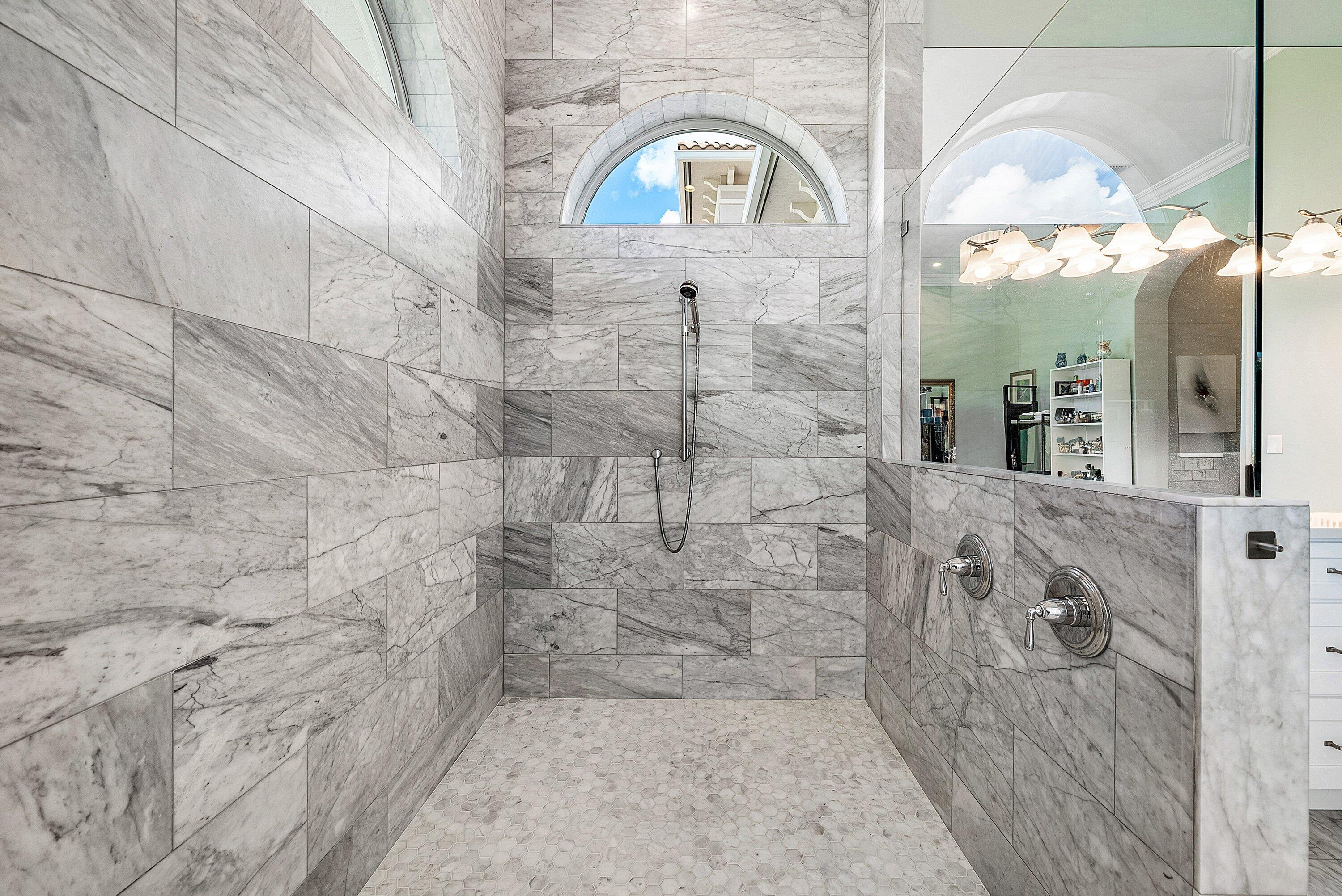 4600 Bocaire Boulevard