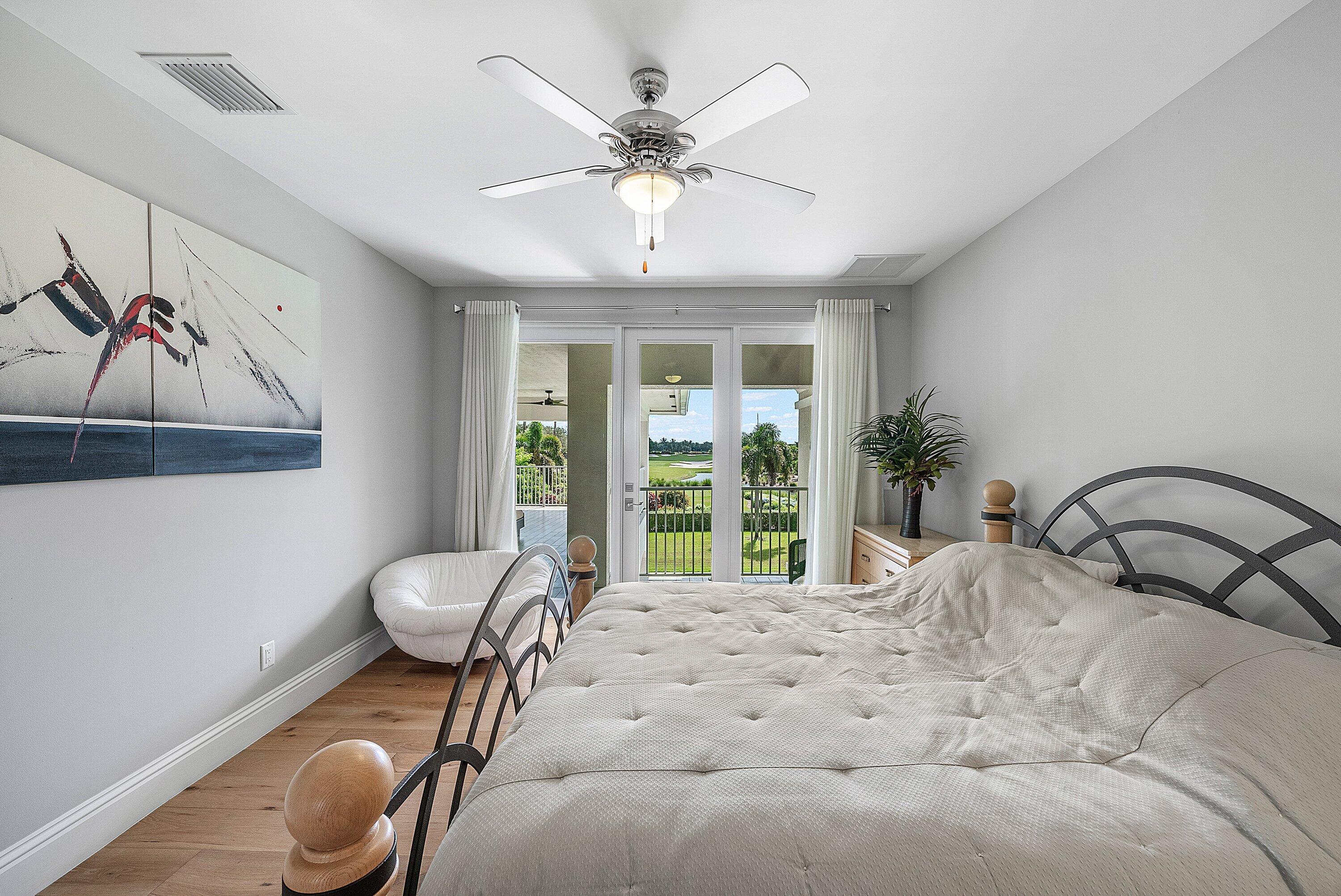 4600 Bocaire Boulevard