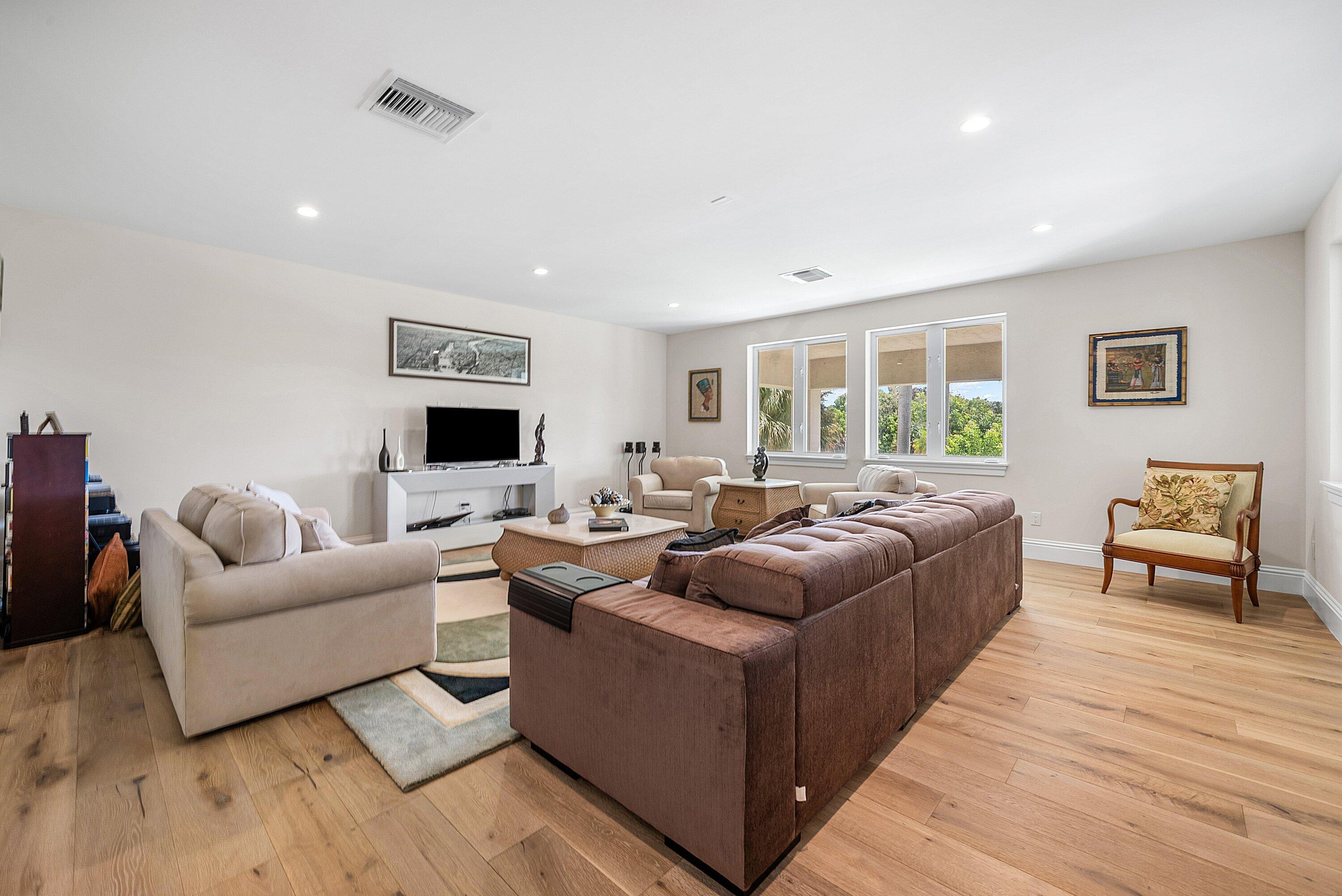 4600 Bocaire Boulevard