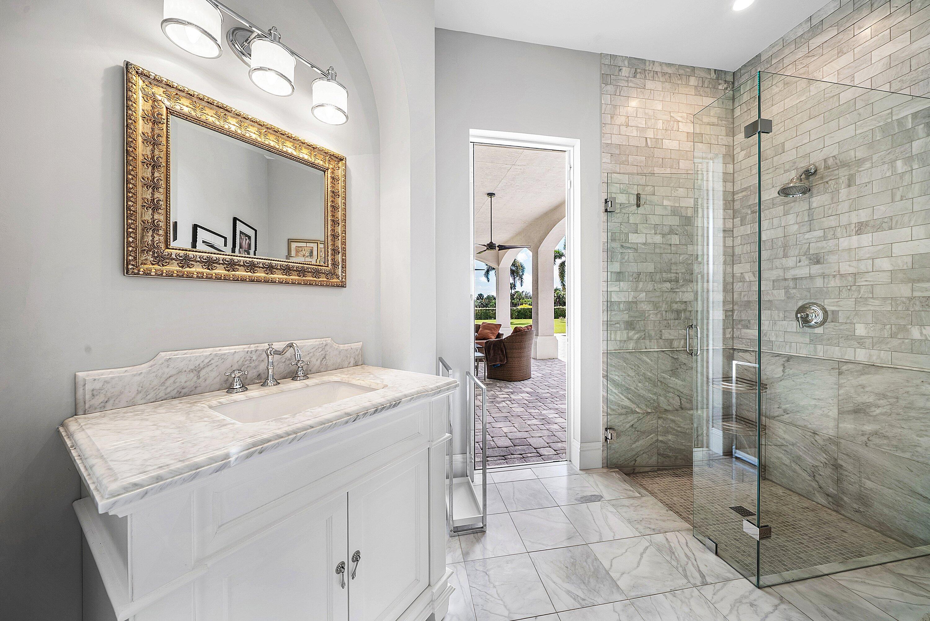 4600 Bocaire Boulevard