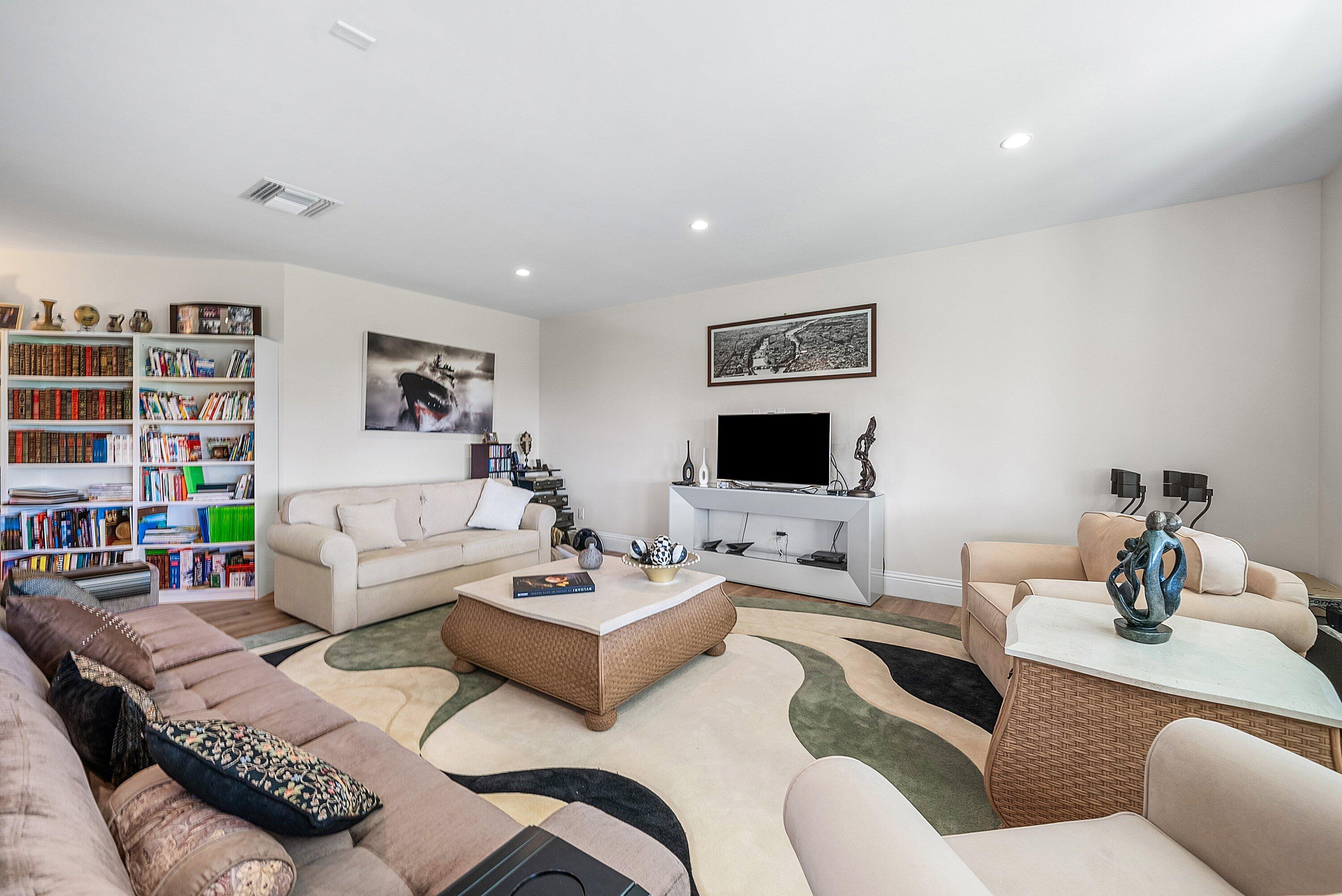 4600 Bocaire Boulevard