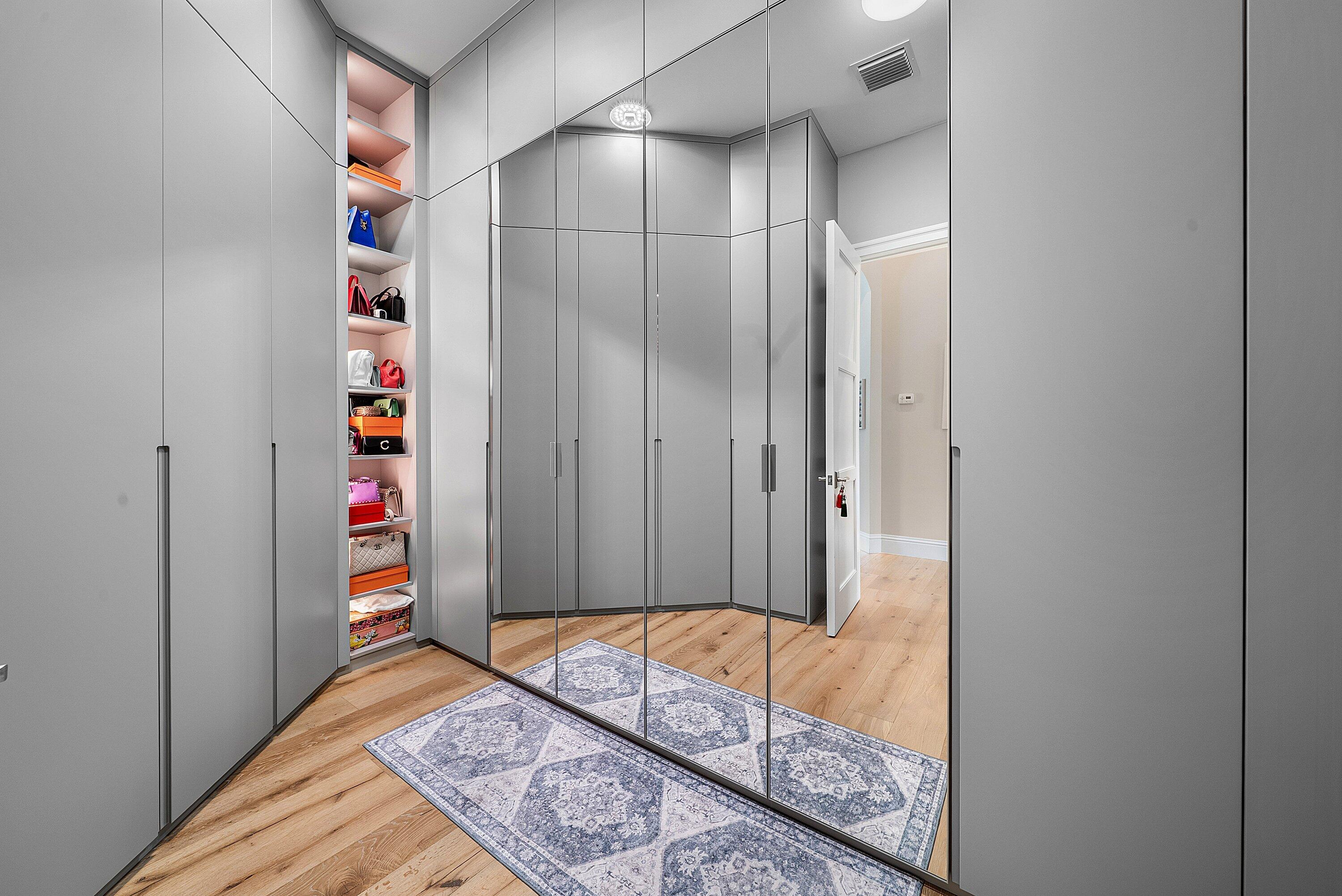 4600 Bocaire Boulevard