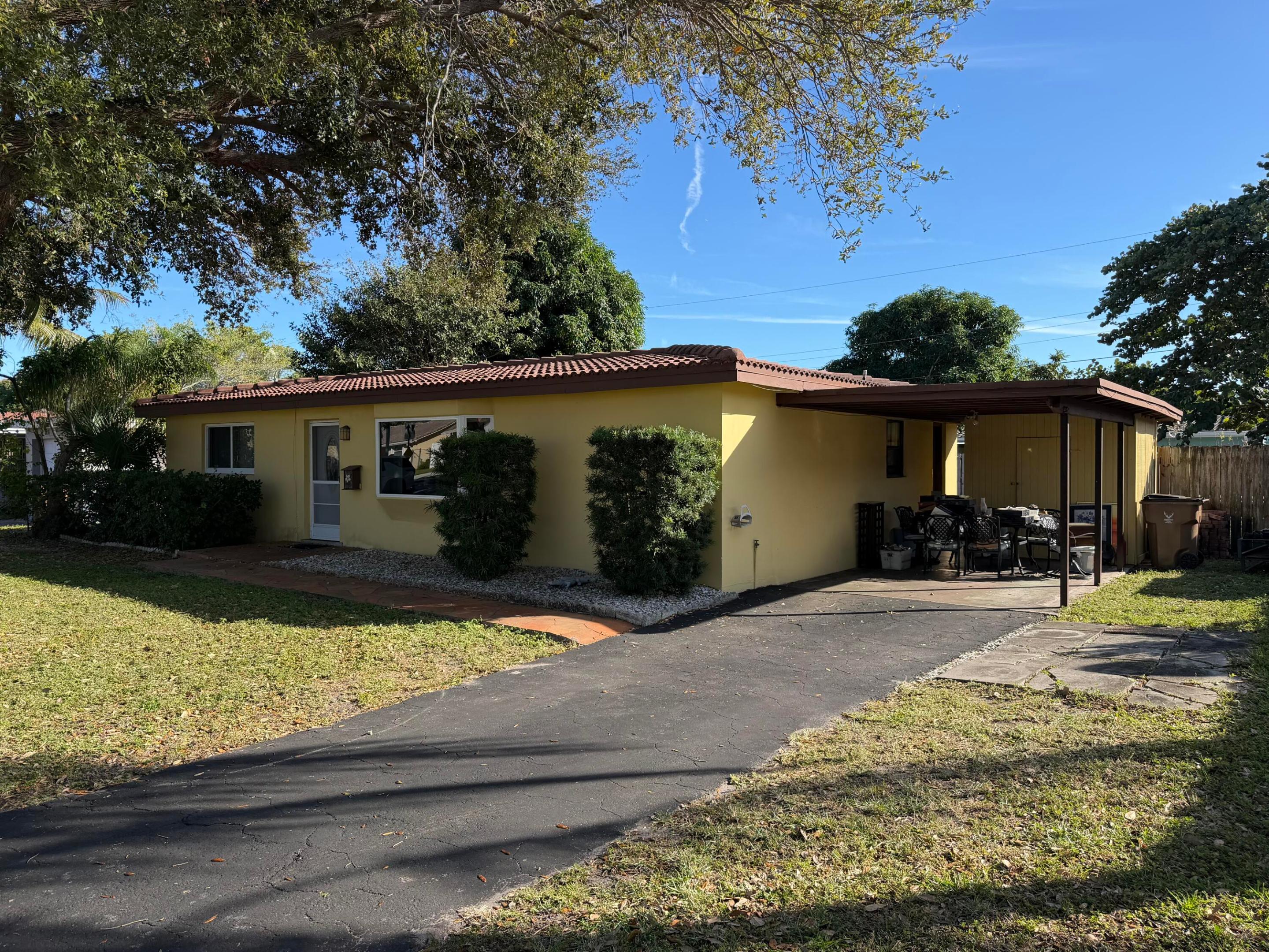 812 SE 13th Court, Deerfield Beach