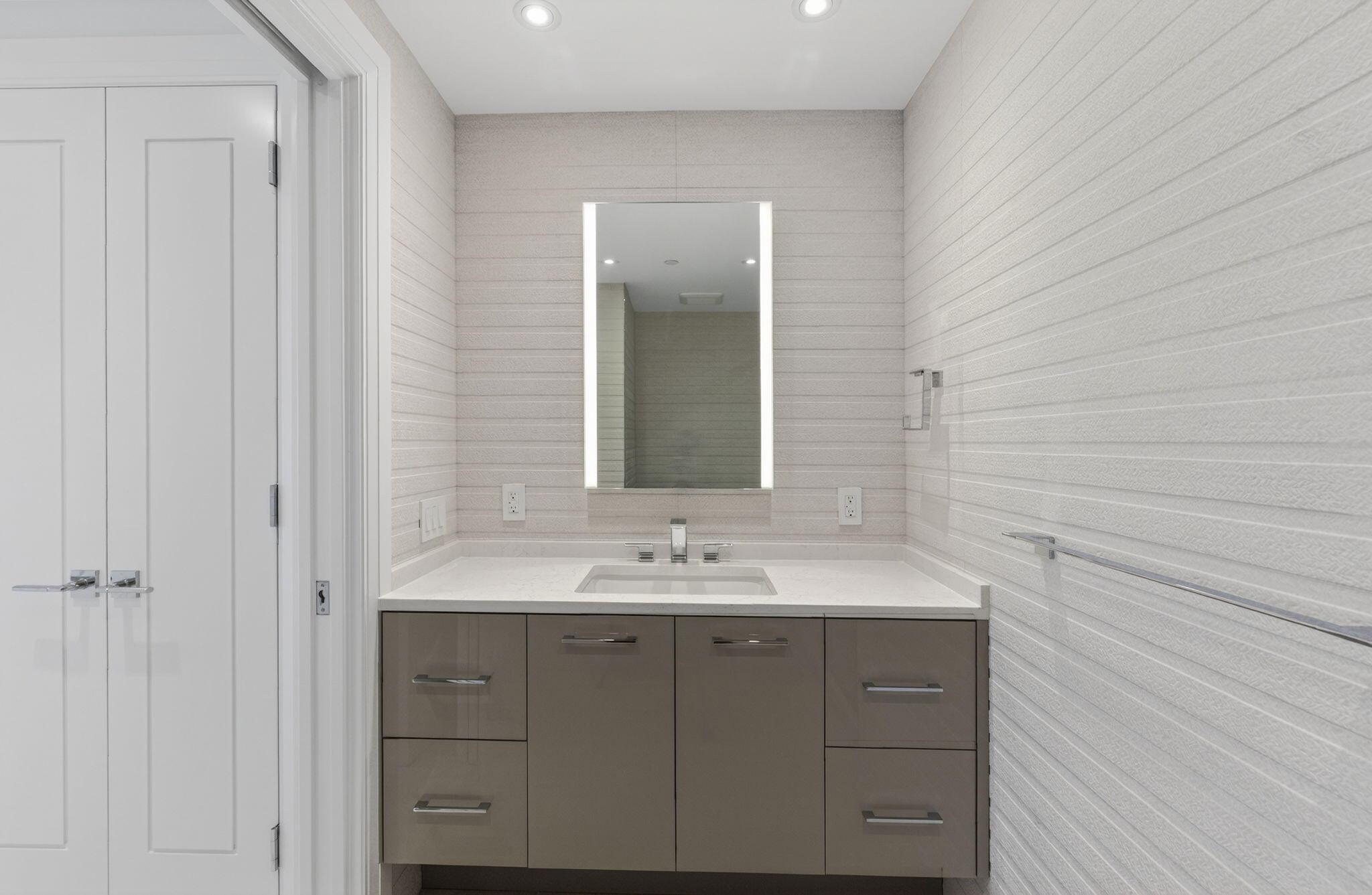 1500 S Ocean Boulevard 1602, Boca Raton Unit: 1602