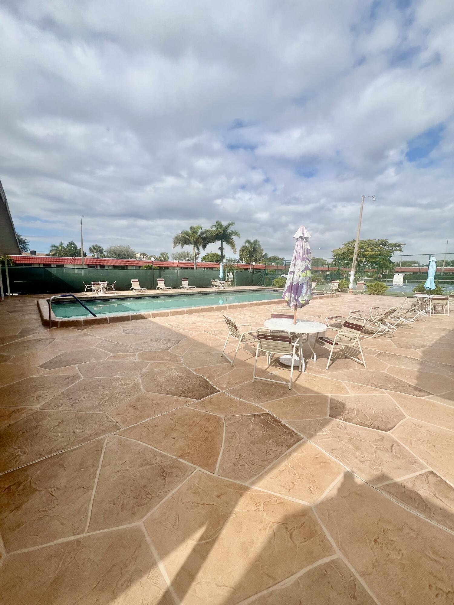 5800 Fernley Drive W 3, Greenacres Unit: 3