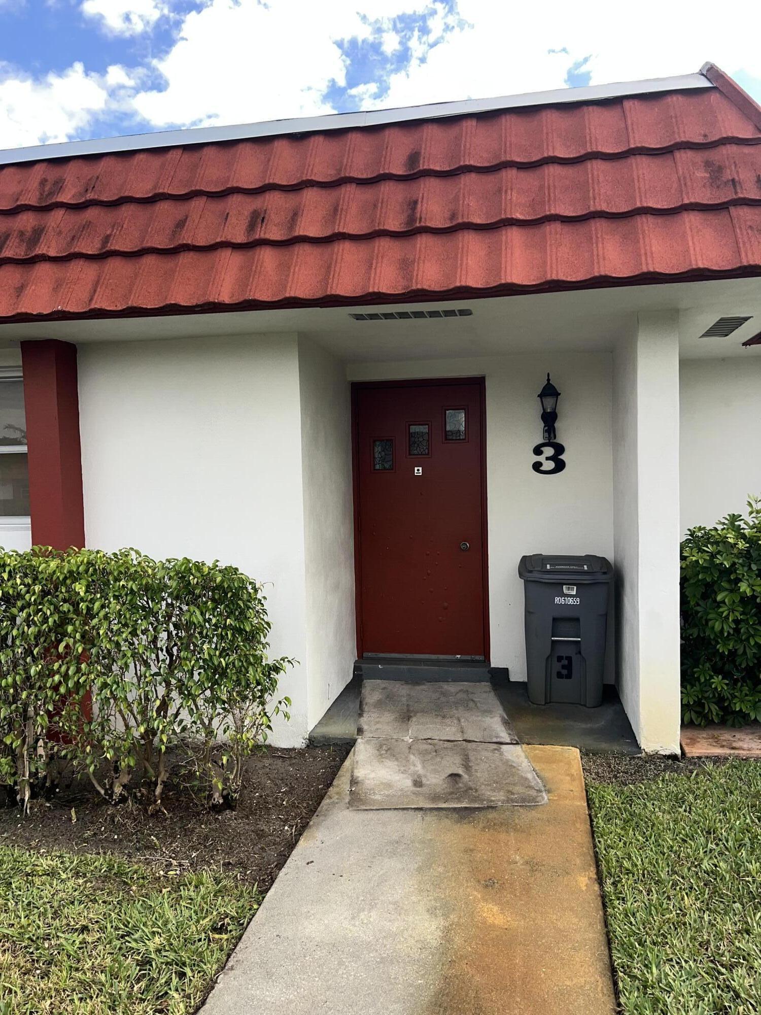 5800 Fernley Drive W 3, Greenacres Unit: 3