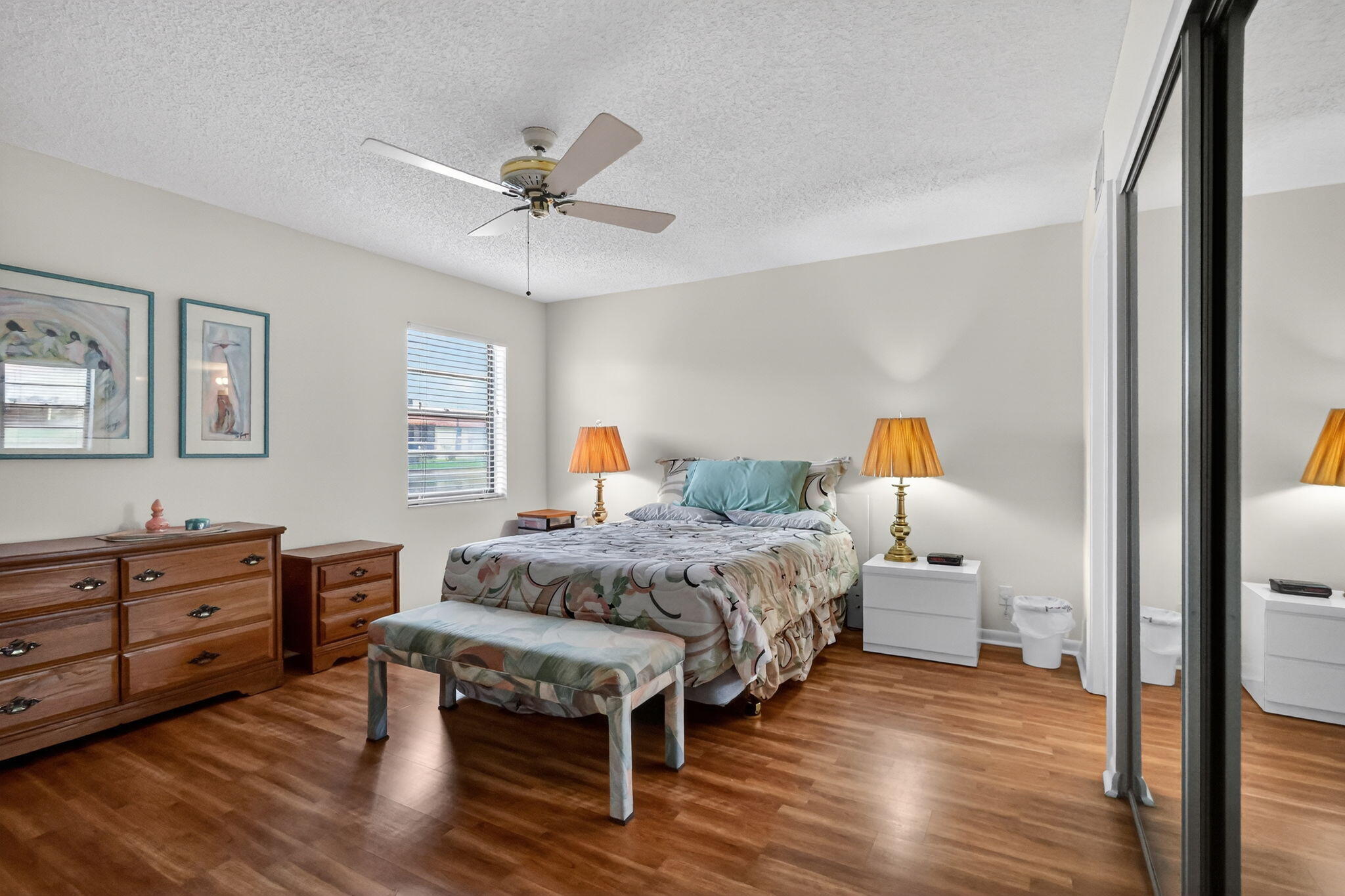 10215 N Circle Lake Drive 101