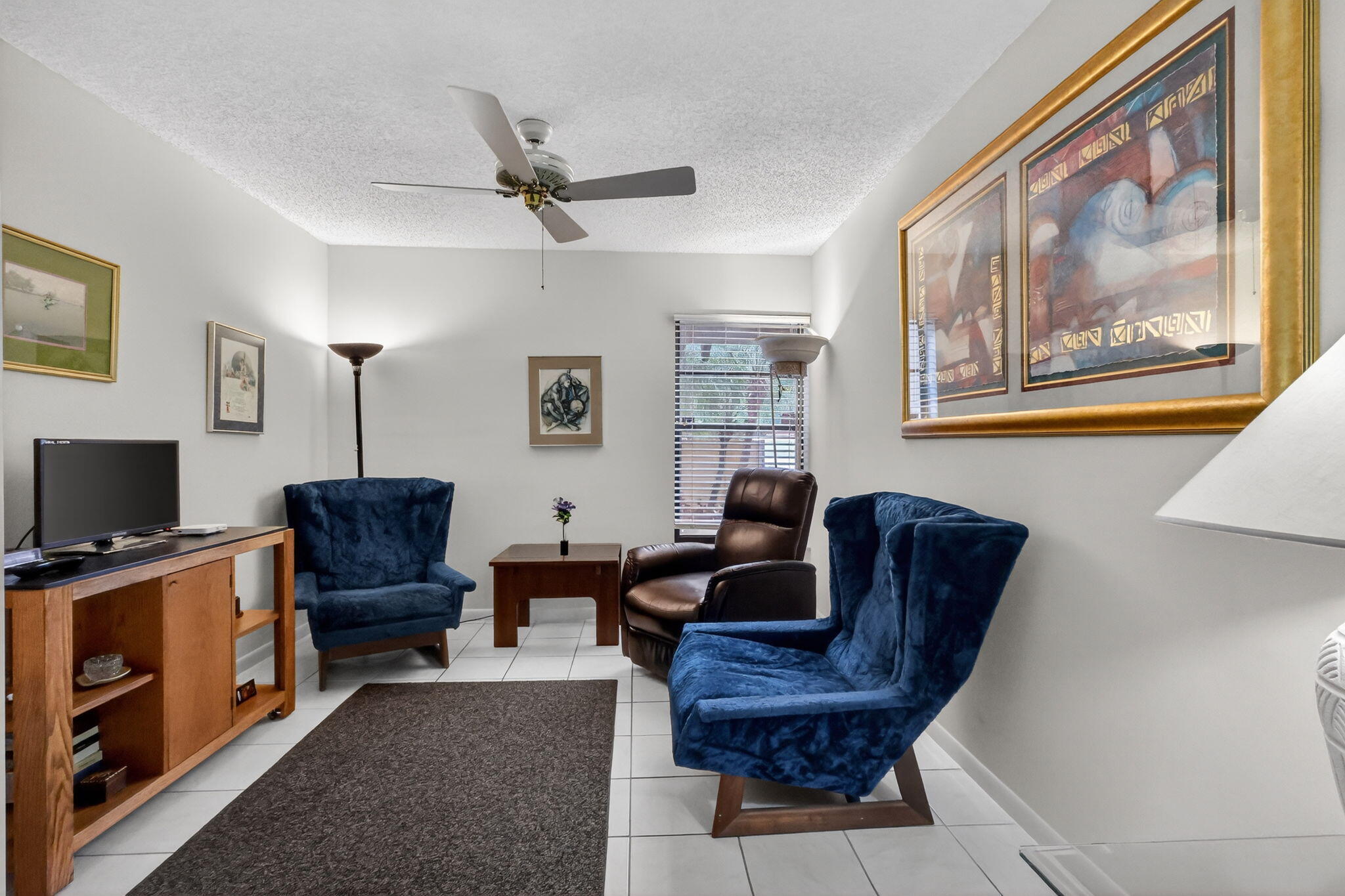 10215 N Circle Lake Drive 101