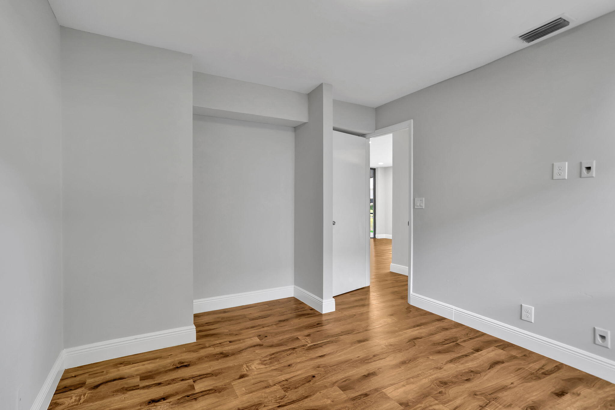 4771 NW 22nd Street 42121
