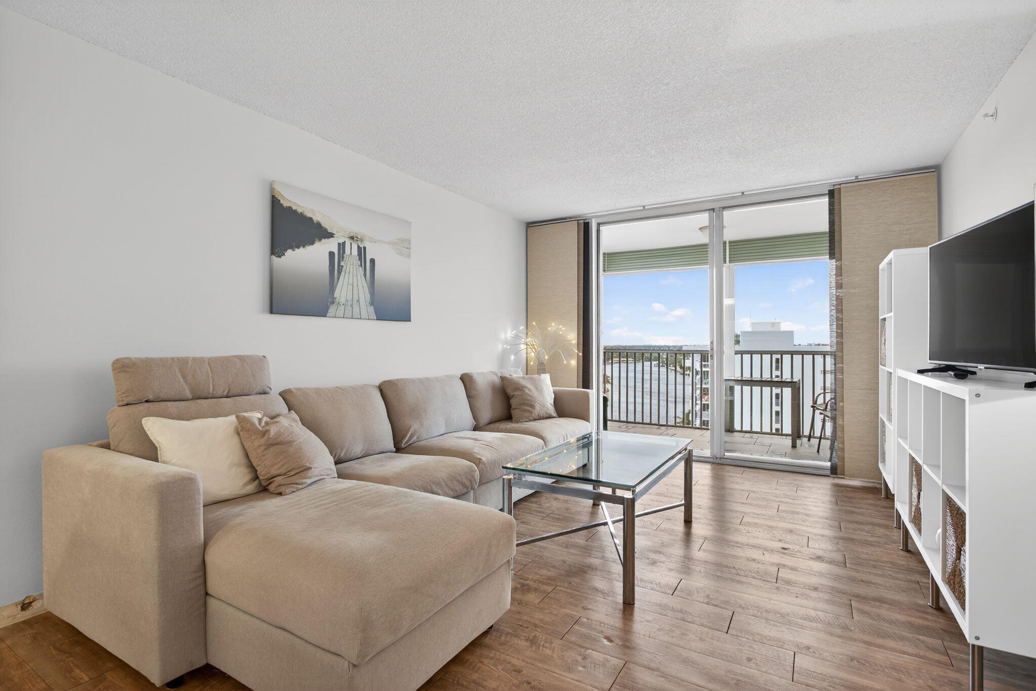 1505 N Riverside Drive 1107