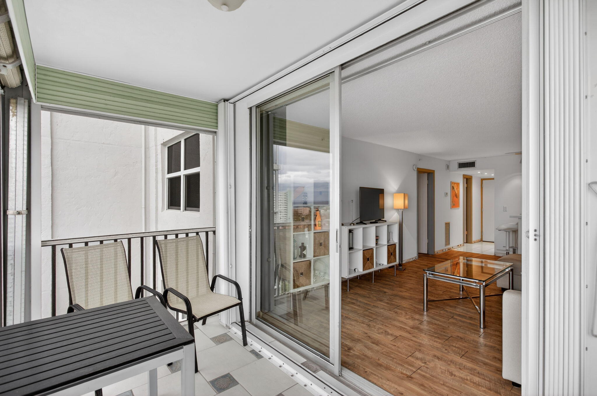 1505 N Riverside Drive 1107