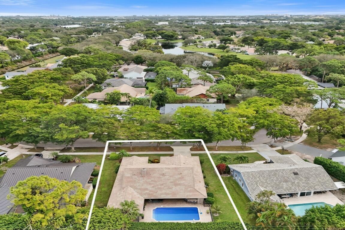 2413 NW 40th Circle